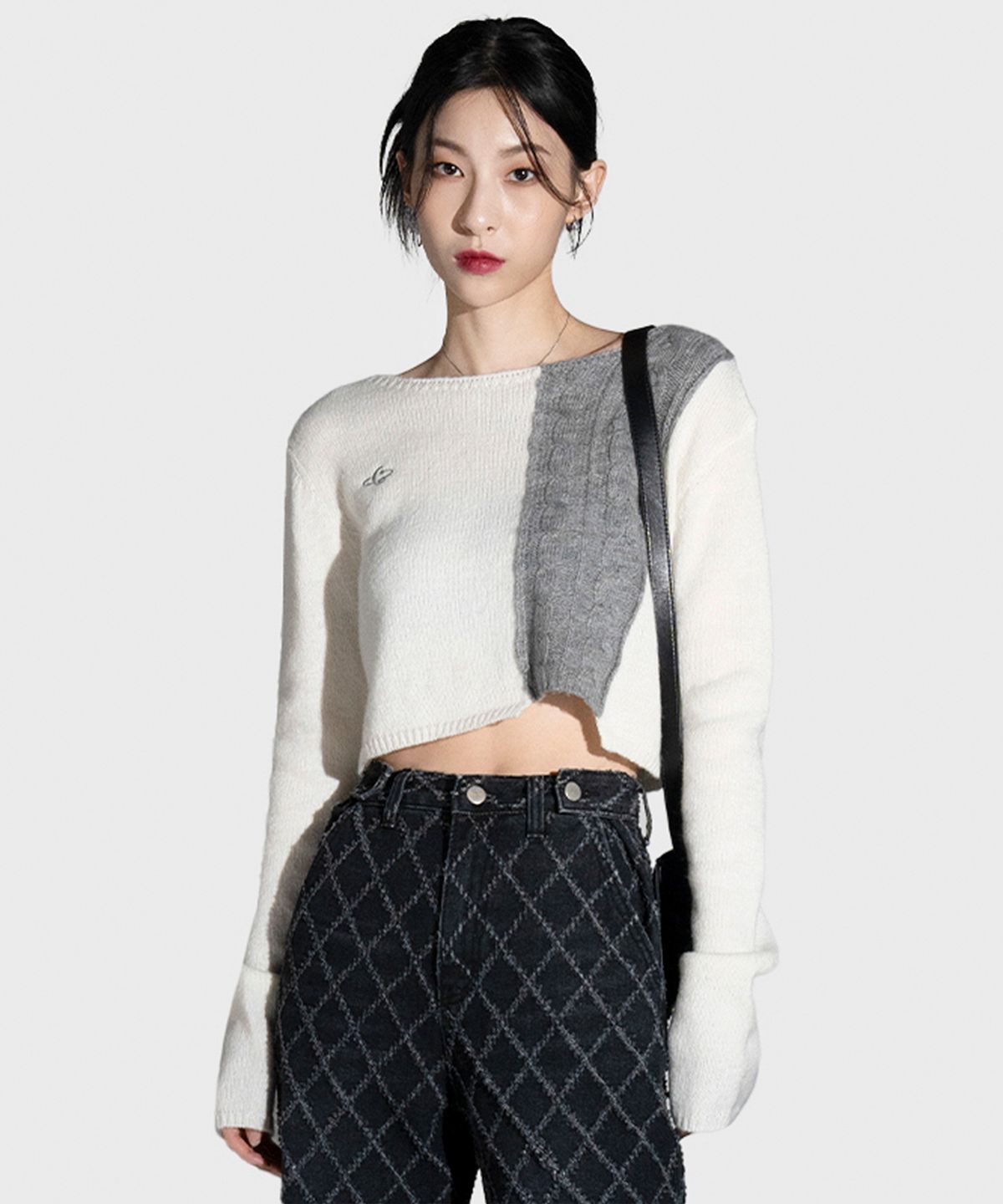 어반드레스(AVANDRESS) Half Patchwork Knitwear IVORY