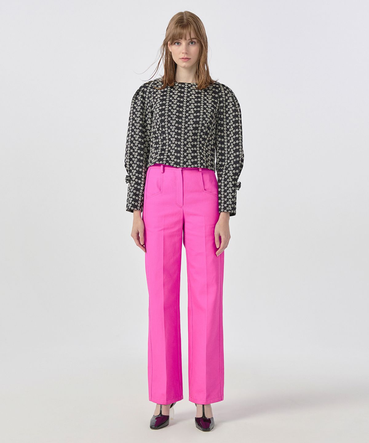 워브먼트(WOVEMENT) [22FW] Cotton Twill Straight Pants - Neon Pink