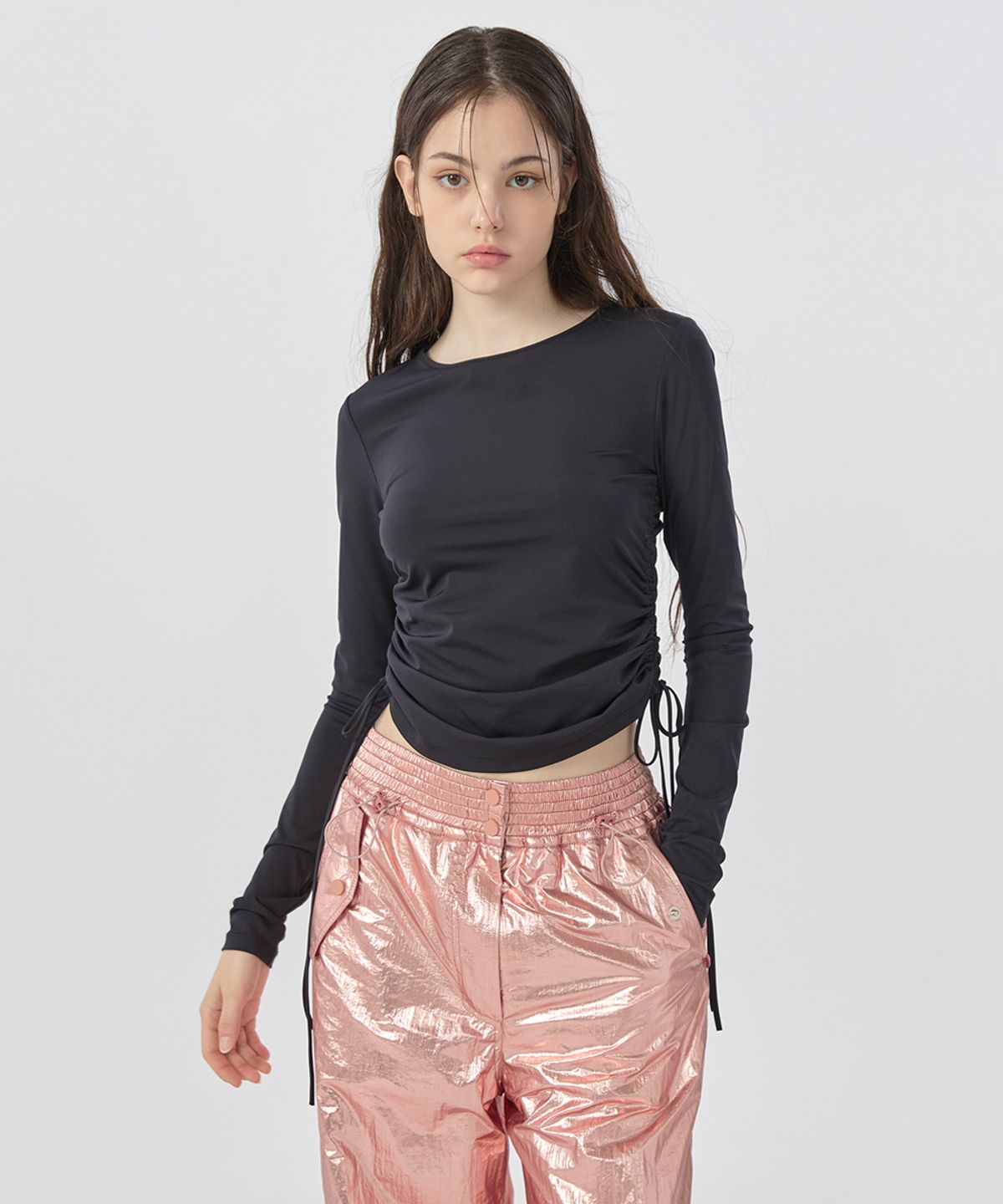 워브먼트(WOVEMENT) [22FW] Side String Point T-shirt - Black