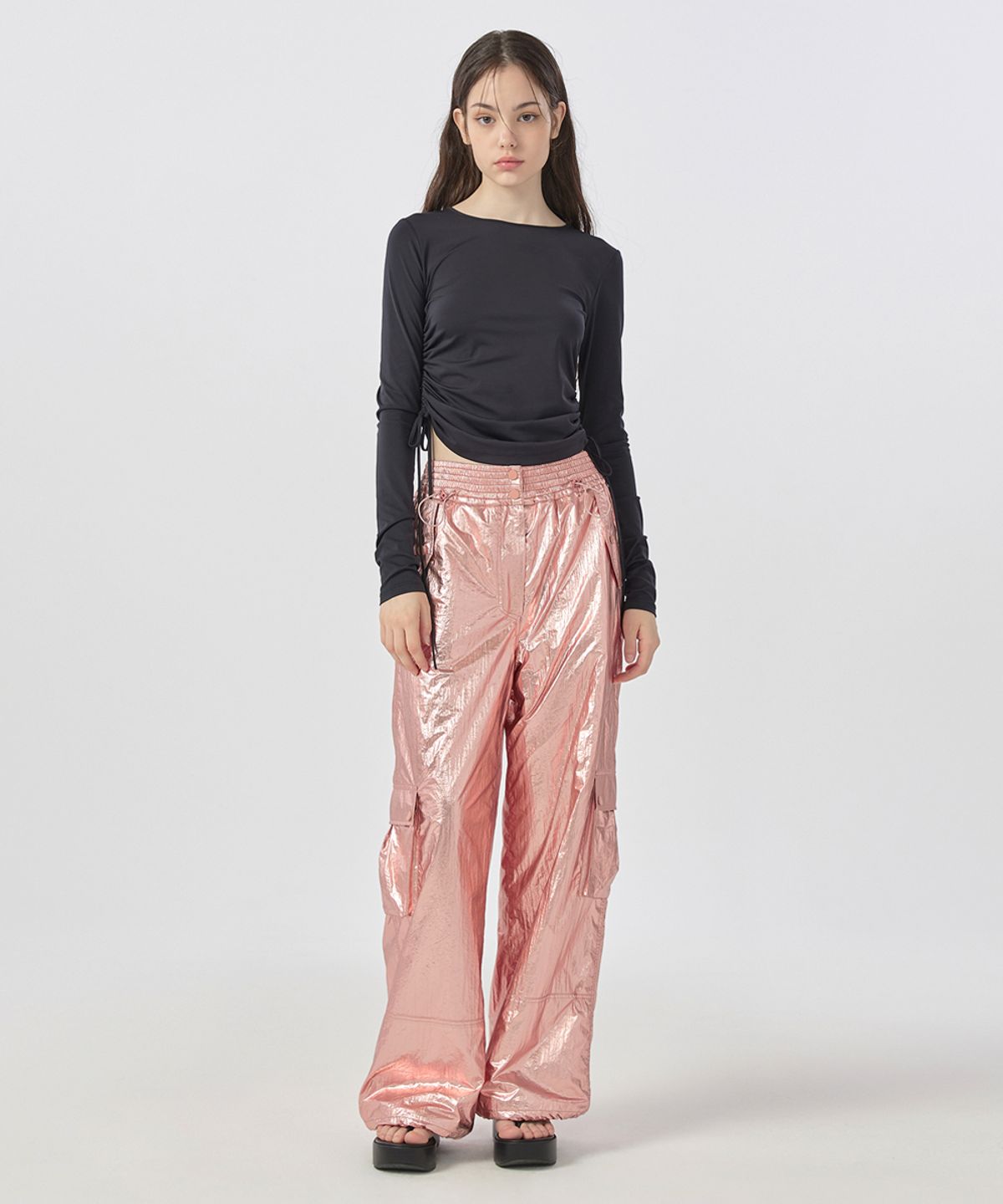 워브먼트(WOVEMENT) [22FW] Metallic Cargo Padding Pants - Peach