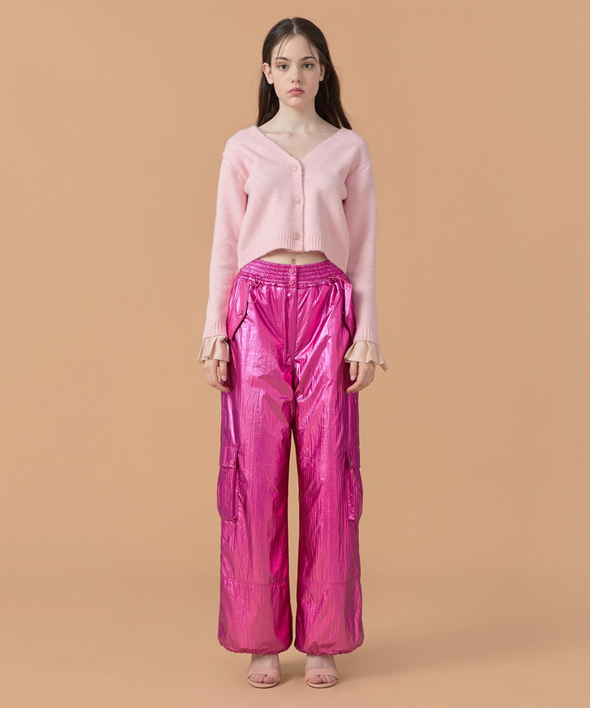 워브먼트(WOVEMENT) [22FW] Metallic Cargo Padding Pants - Neon Pink