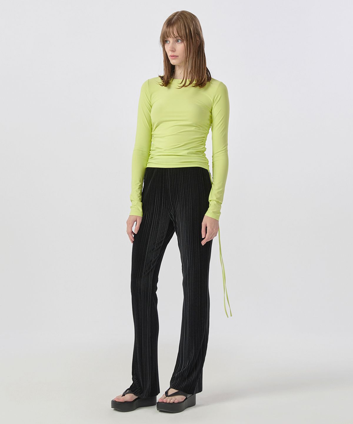 워브먼트(WOVEMENT) [22FW] Pleats Banding Pants - Black
