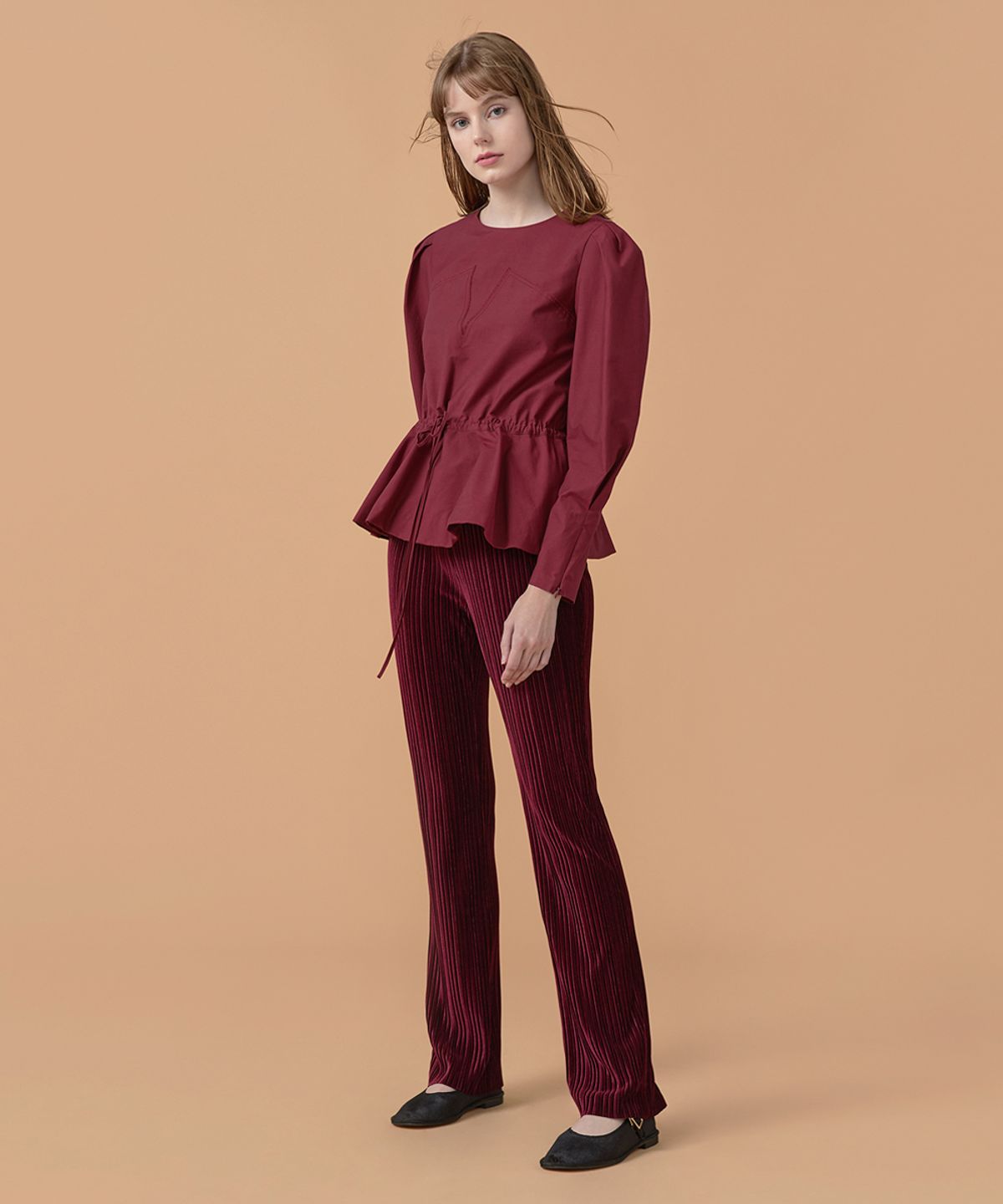 워브먼트(WOVEMENT) [22FW] Pleats Banding Pants - Burgundy