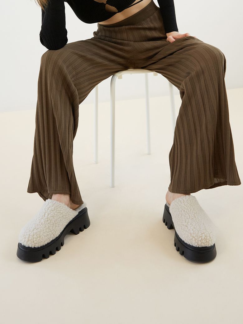 루카스 시어링뮬 아이보리