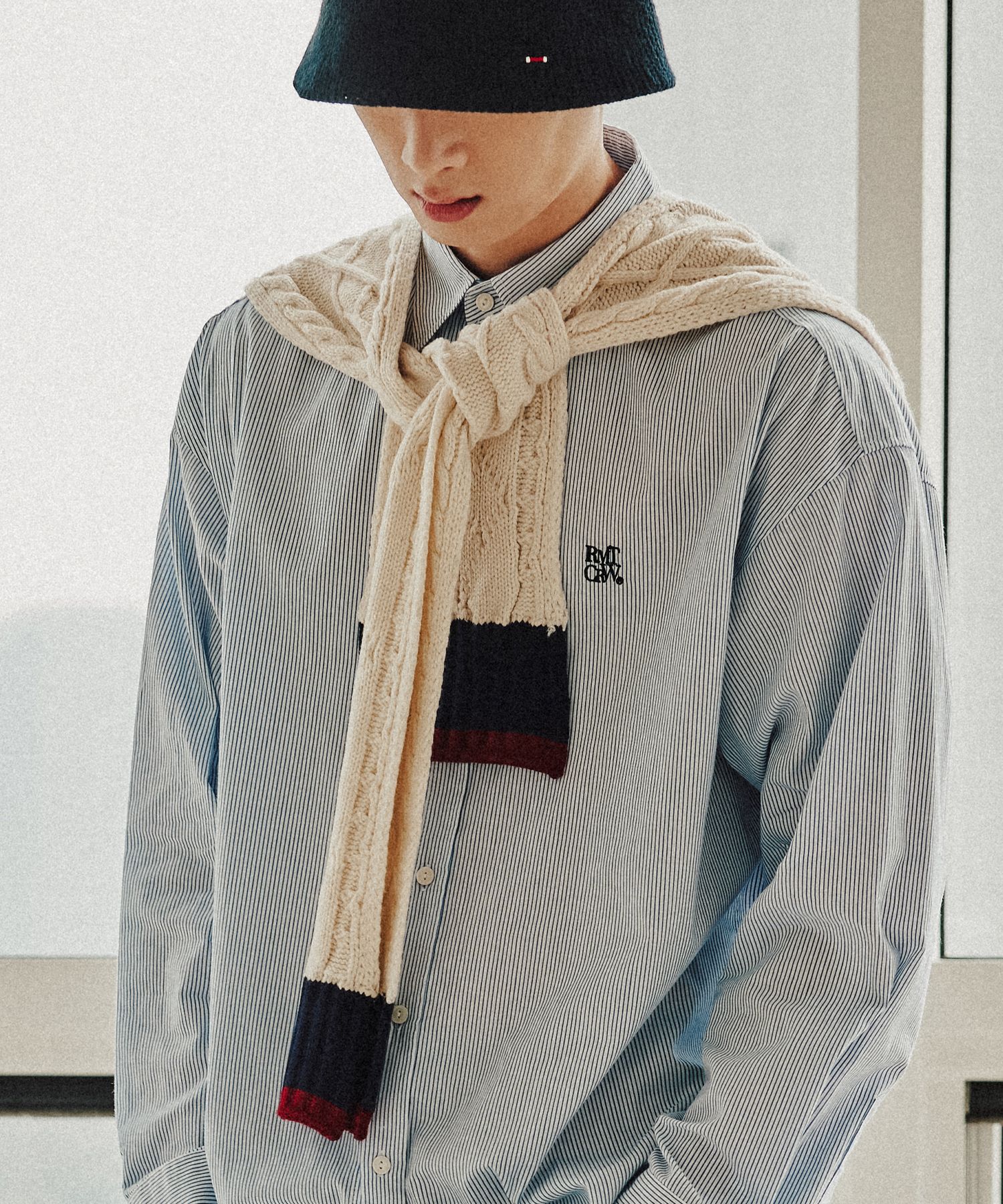 割引クーポン有☆ROMANTIC CROWN☆CABLE KNIT SHAWL MUFFLE.R MUSINSA | ROMANTIC CROWN cable knitted shawl Scarf_oatmeal