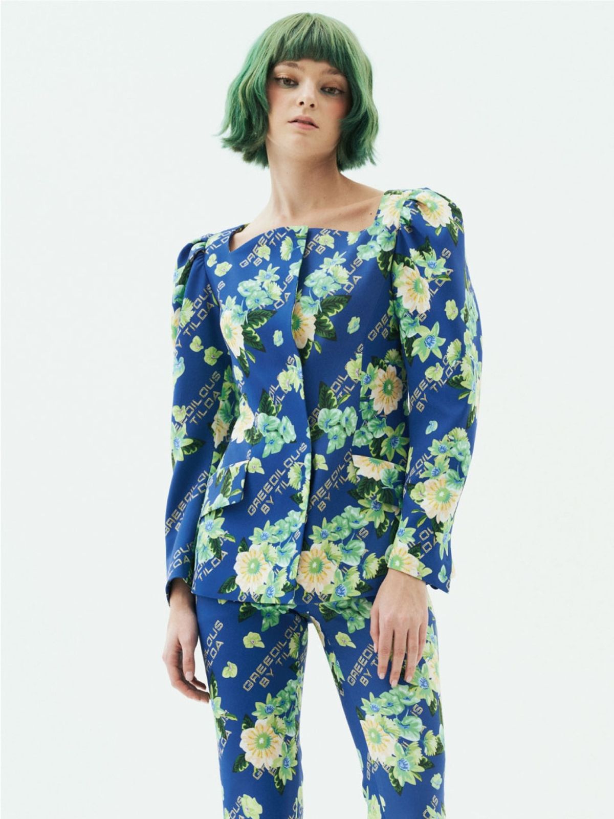그리디어스(GREEDILOUS) Floral Print Squared neck Blouse