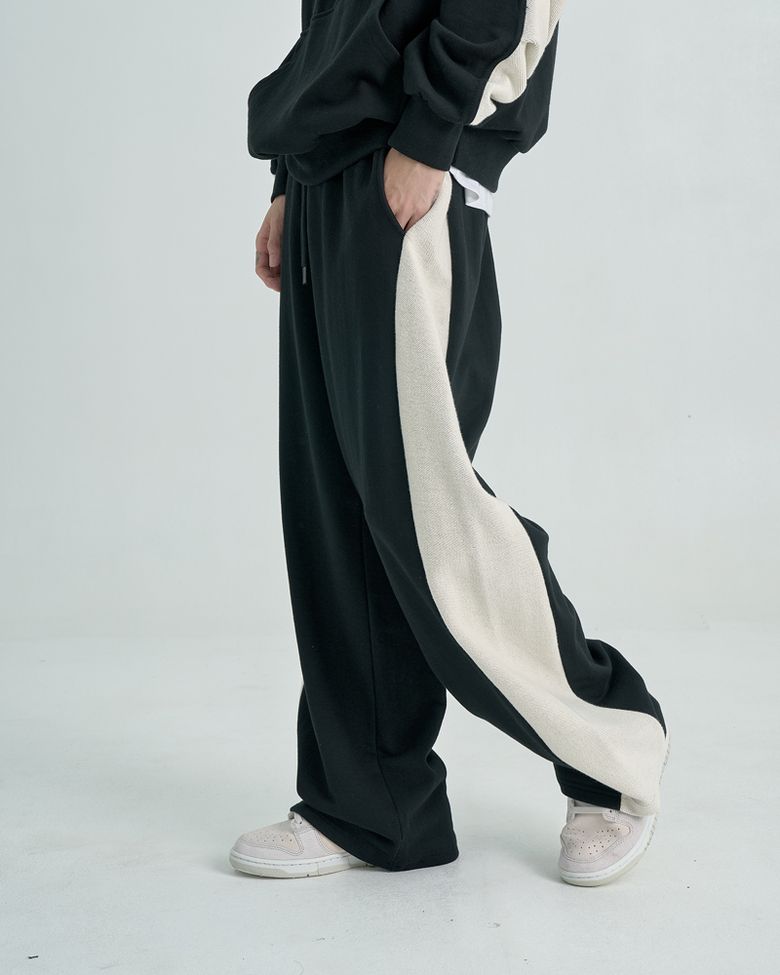 Reverse Pleat Wide Pants (Black)