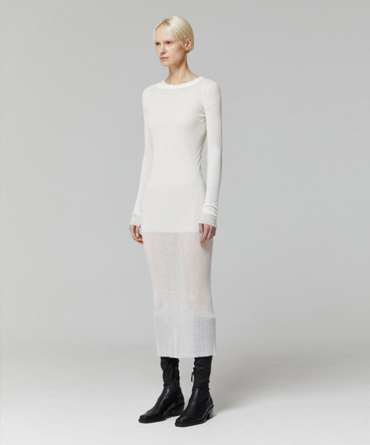 레이디 볼륨(LADY VOLUME) CUTTING LINE SLIM KNIT DRESS_WHITE