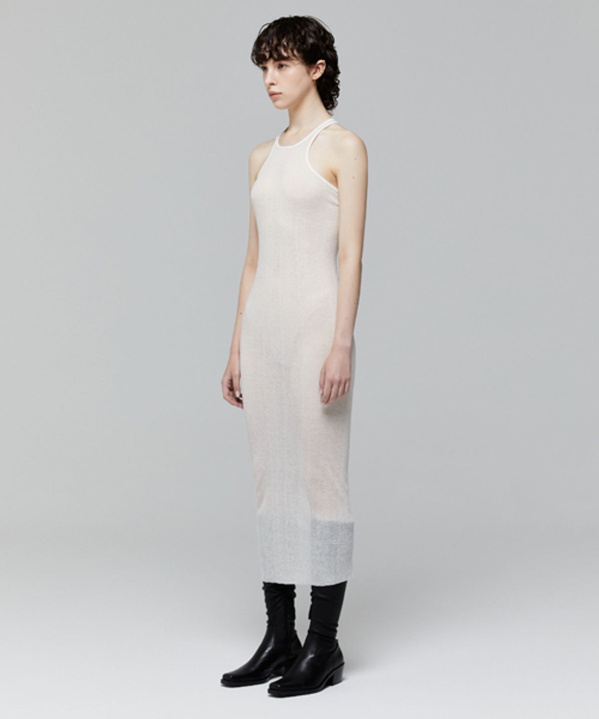 레이디 볼륨(LADY VOLUME) CUTTING HALTER SLIM KNIT DRESS_WHITE