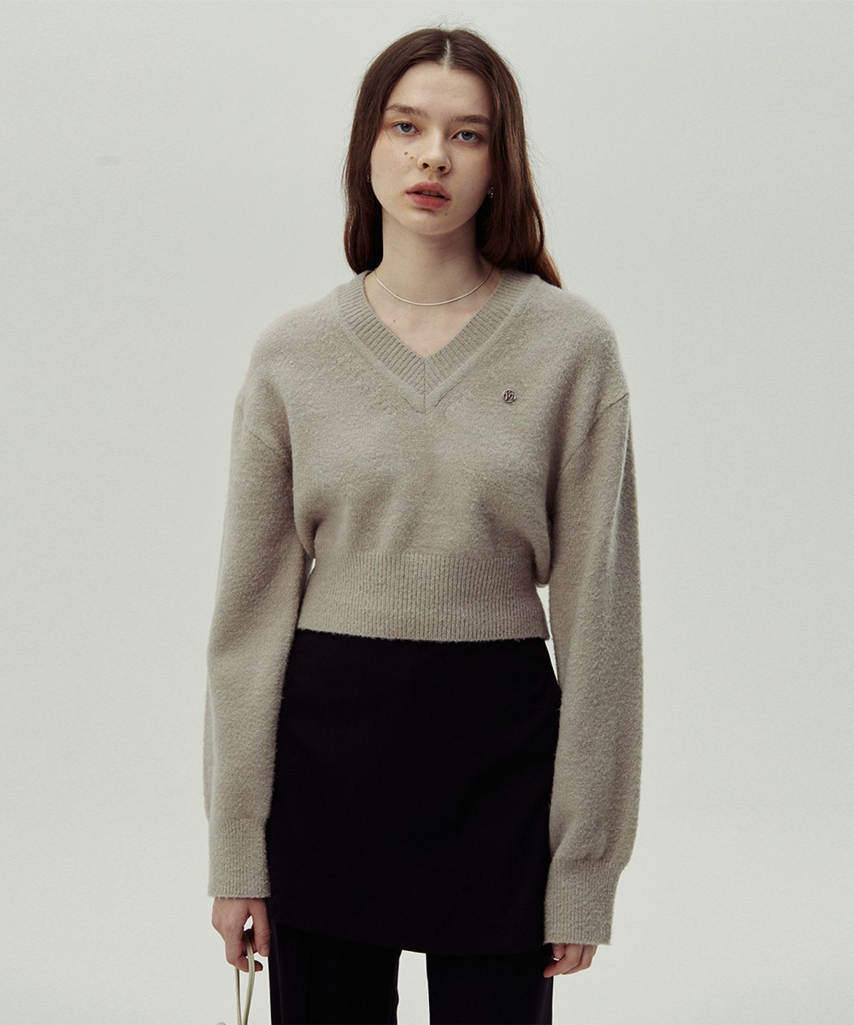 시눈(SINOON) V NECK CROPPED SWEATER