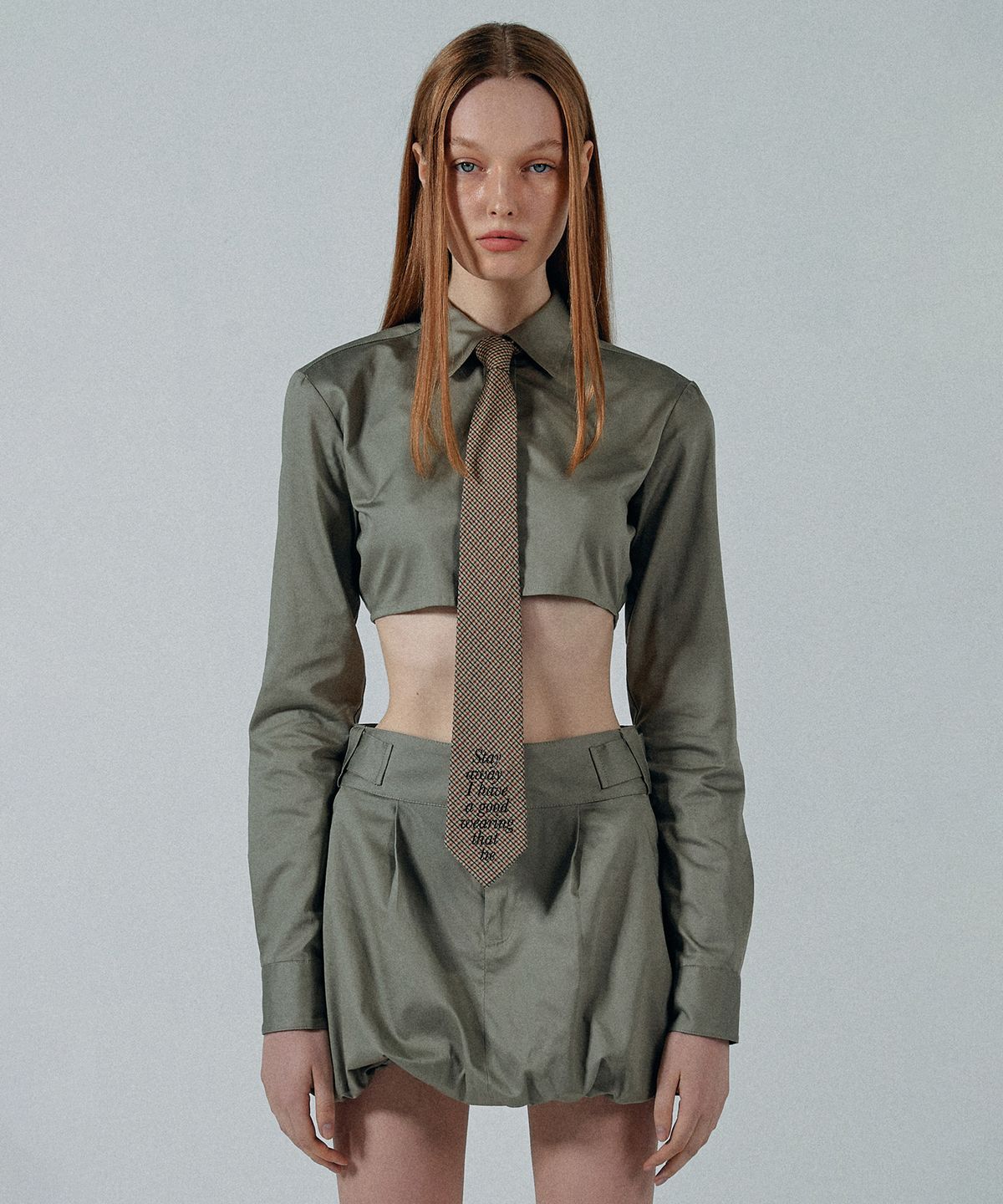 스컬프터(SCULPTOR) Slim Crop Shirt Beige