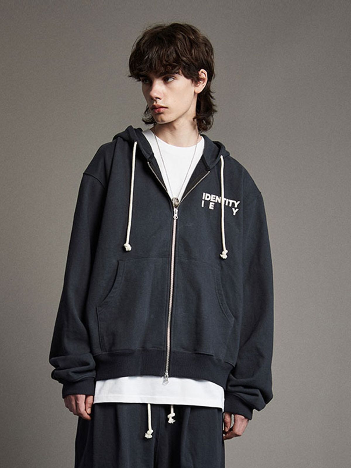 이에이(IEY) IDENTITY LOGO HOODIE Navy - 사이즈 & 후기 | 무신사