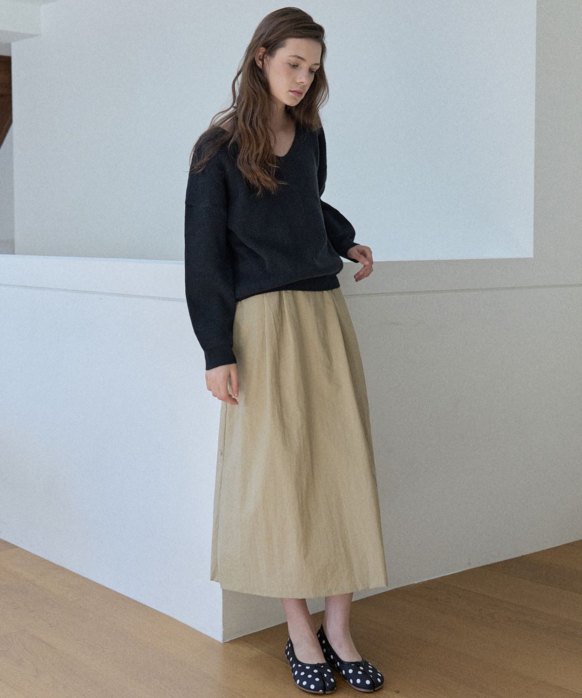 아방(AVANT-G) Waistband Volume Maxi Skirt - BEIGE