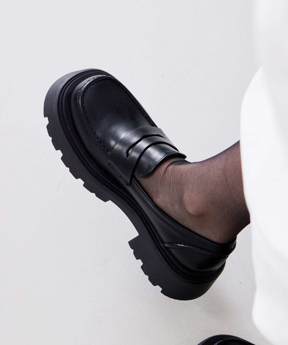 세스띠(CESTI) 하이탑 데일리 페니로퍼 (BLACK)