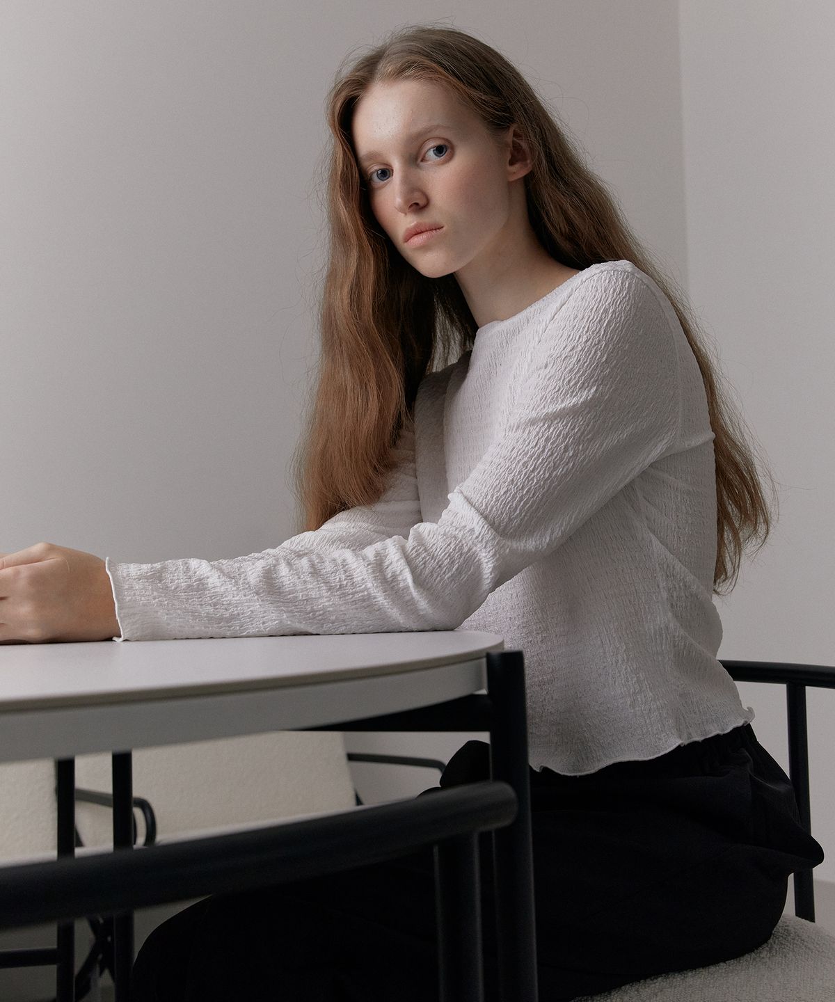38컴온커먼(38COMEONCOMMON) Wrinkle Lettuce-Edge Long Sleeve Top (White)