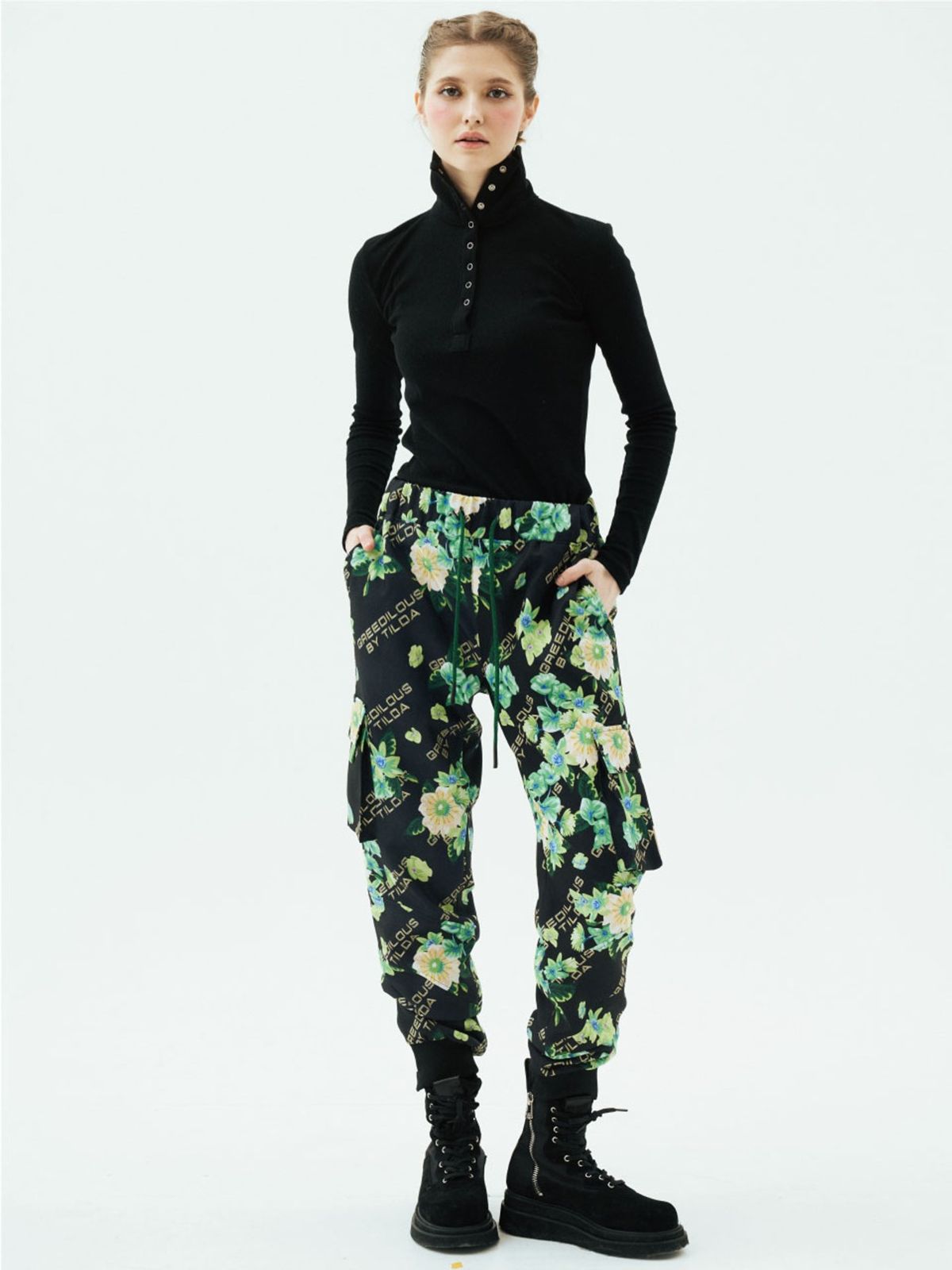 그리디어스(GREEDILOUS) Floral Print Cargo Pants