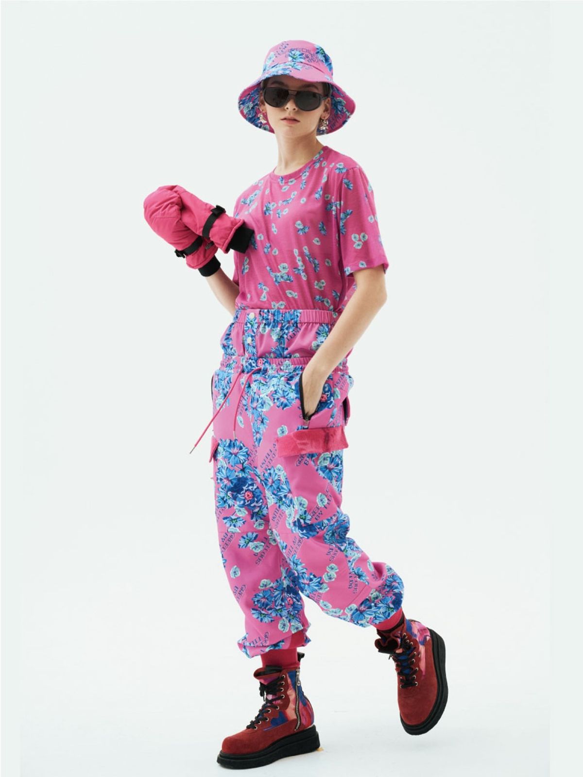 그리디어스(GREEDILOUS) Floral Print Cargo Pants