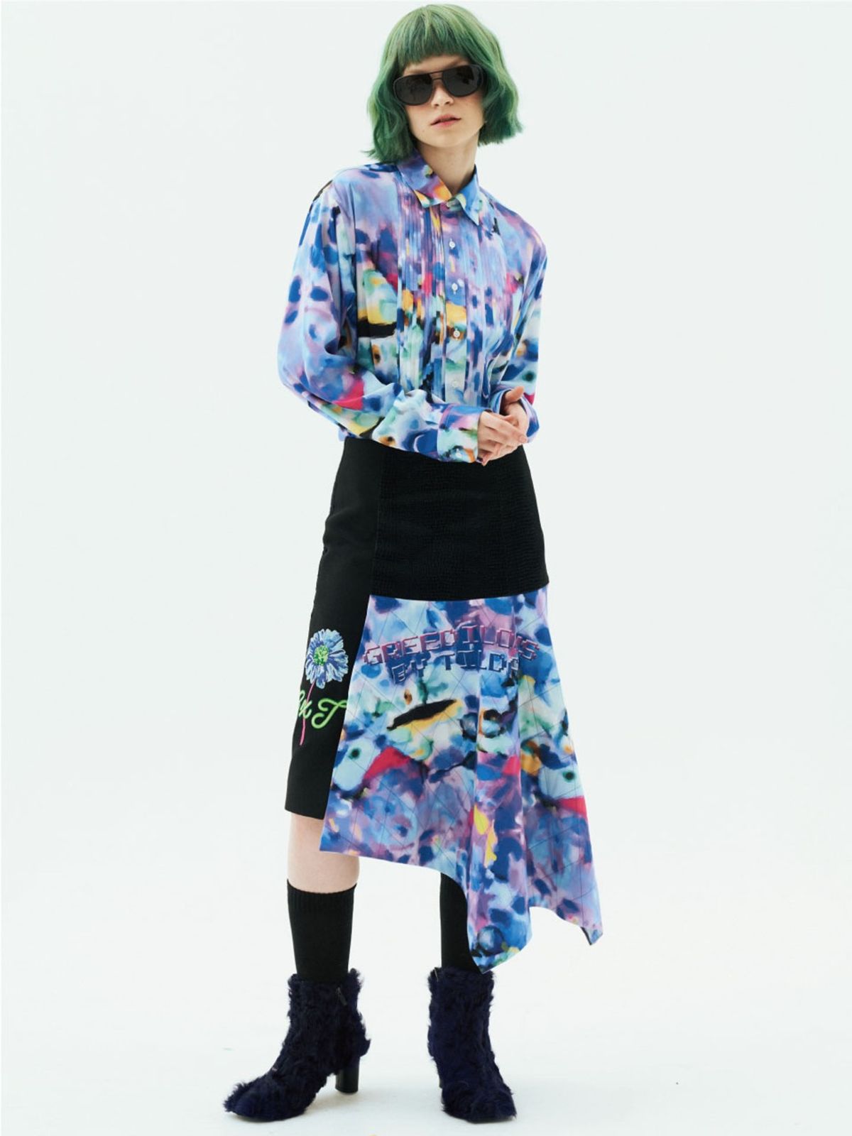 그리디어스(GREEDILOUS) Liquid Print Quilted Ruffle Skirt