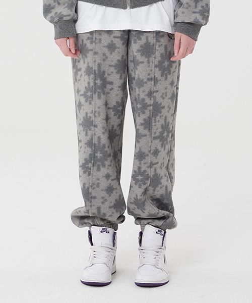 MUSINSA公式 | KIRSH Doodle Cherry Graphic Sweat Pants