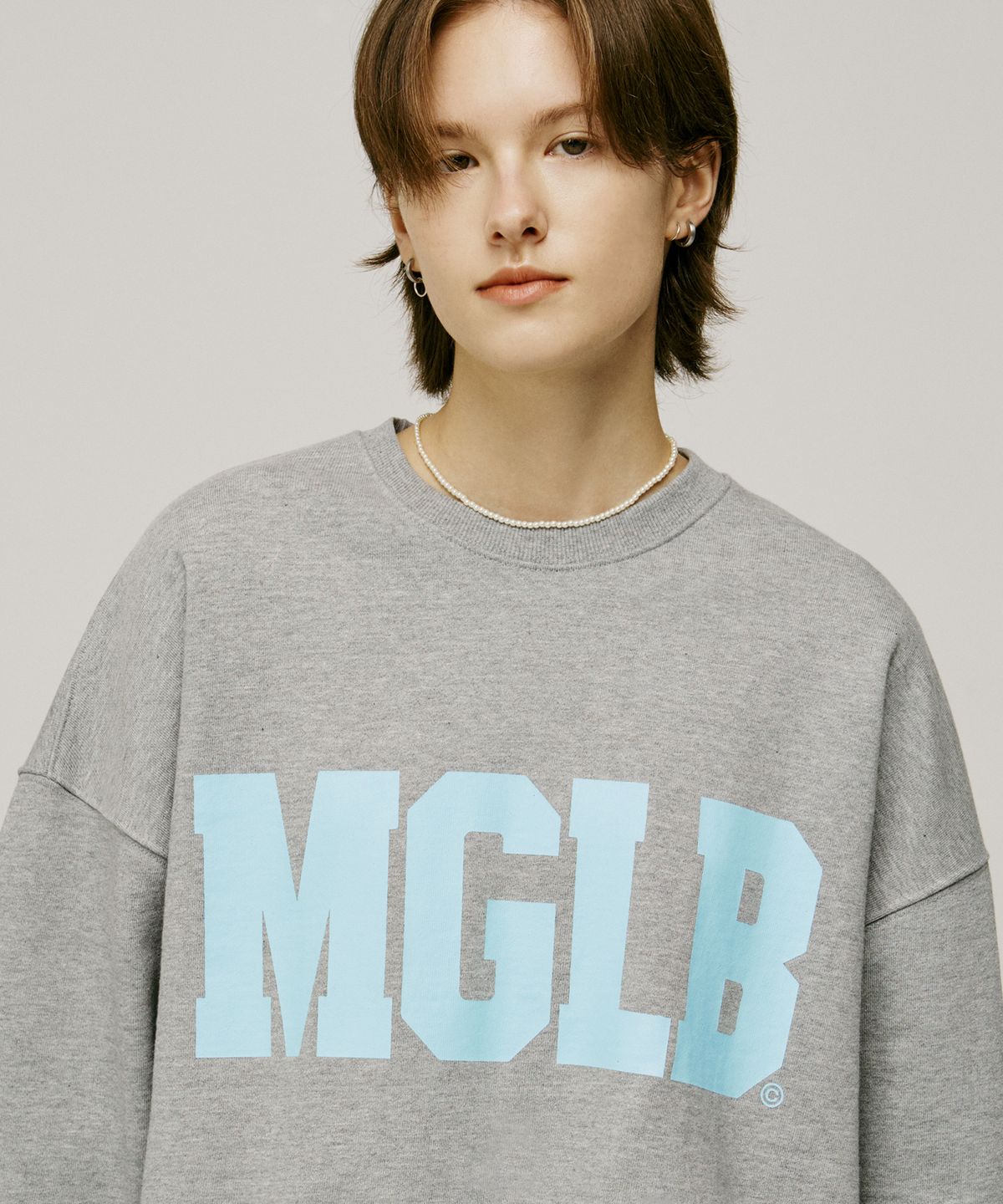 매치글로브(MATCHGLOBE) MGLB UNIV 스웨트셔츠 (멜란지그레이)