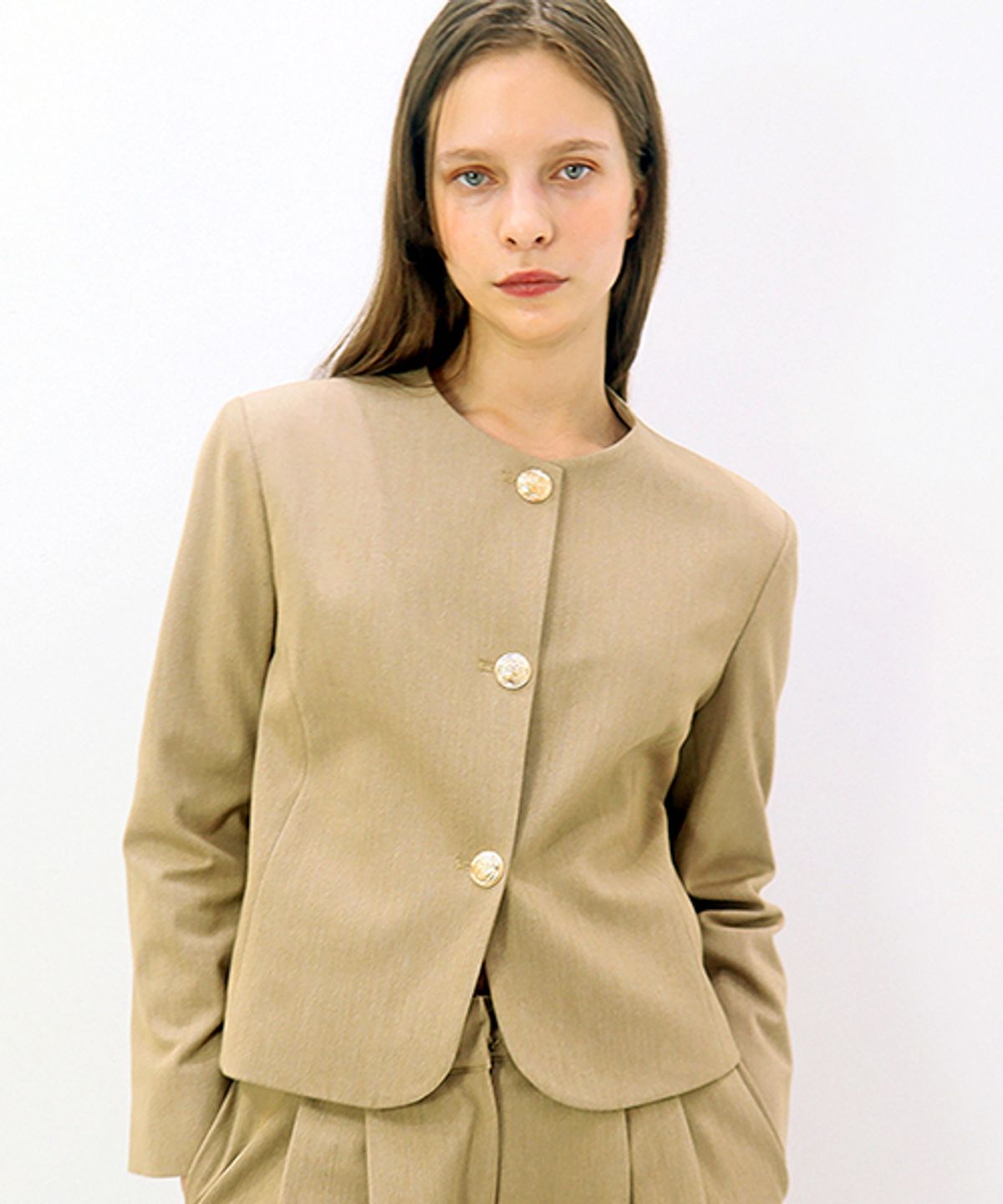 데미지니모닉(DAMAGE MNEMONIC) 라운드넥 포멀 베이지 자켓_ Round neck Formal Beige JK