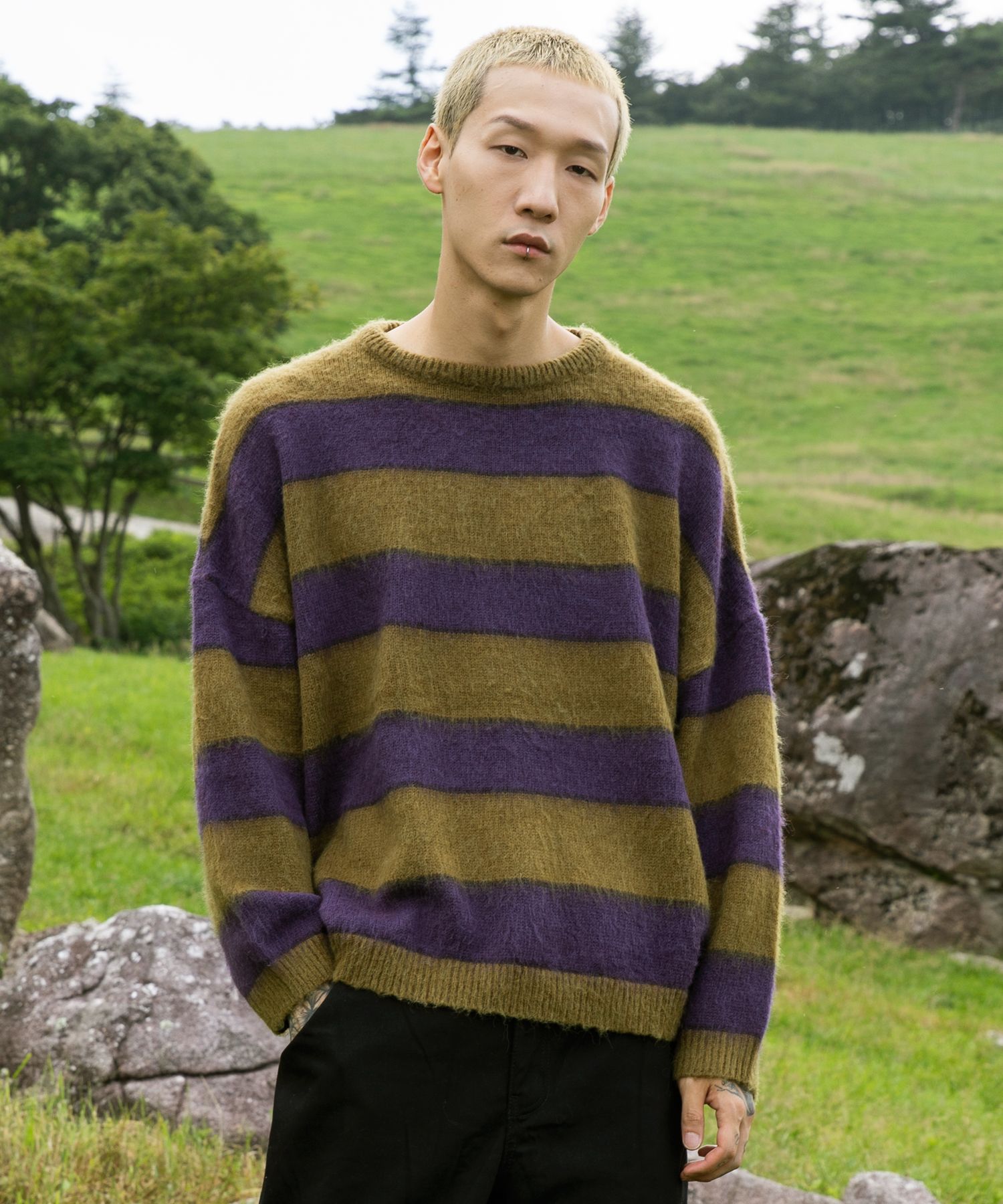 MUSINSA XTONZ XTK036 Allen Stripe Mohair Knit Sweater (KHAKI/PURPLE)
