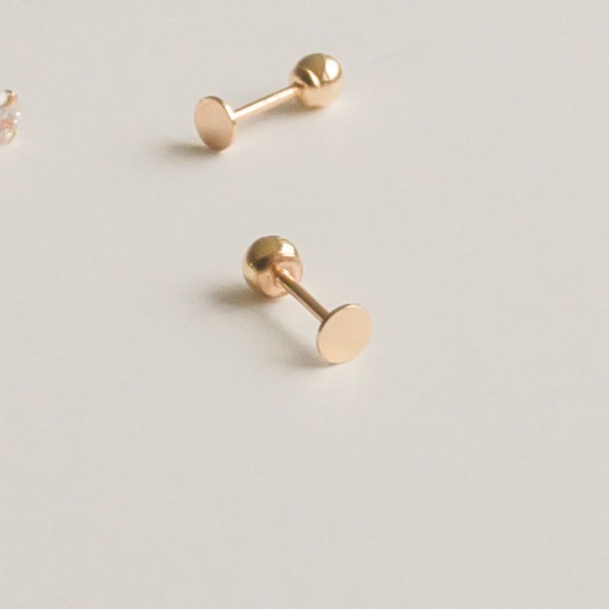 룬느(LUNNE) 14k 라블렛 평판 볼 피어싱 (14k골드) #PI05