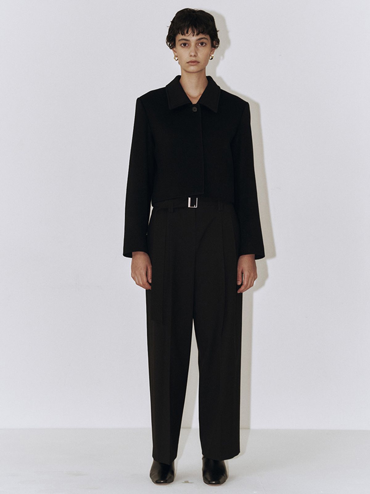 플로우먼(FLOWOMEN) Semi Low-rise Belted Trousers_Black