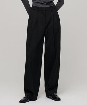 우먼즈 쓰리 턱 세미 벌룬 슬랙스 [블랙]