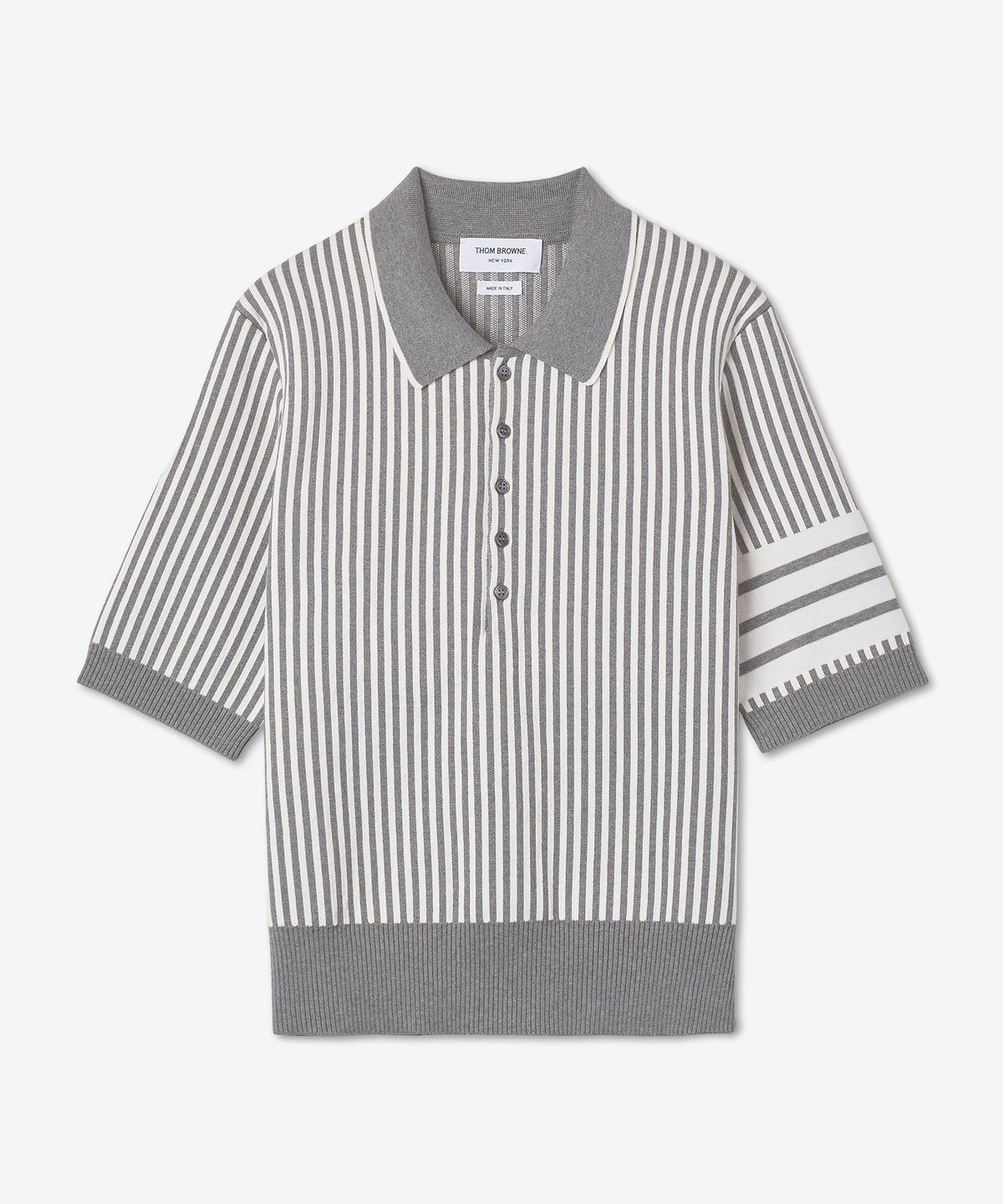 톰 브라운(THOM BROWNE) 코튼 시어서커 자카드 4 바 반소매 폴로 셔츠 - 라이트 그레이 / MKP073AY3007055