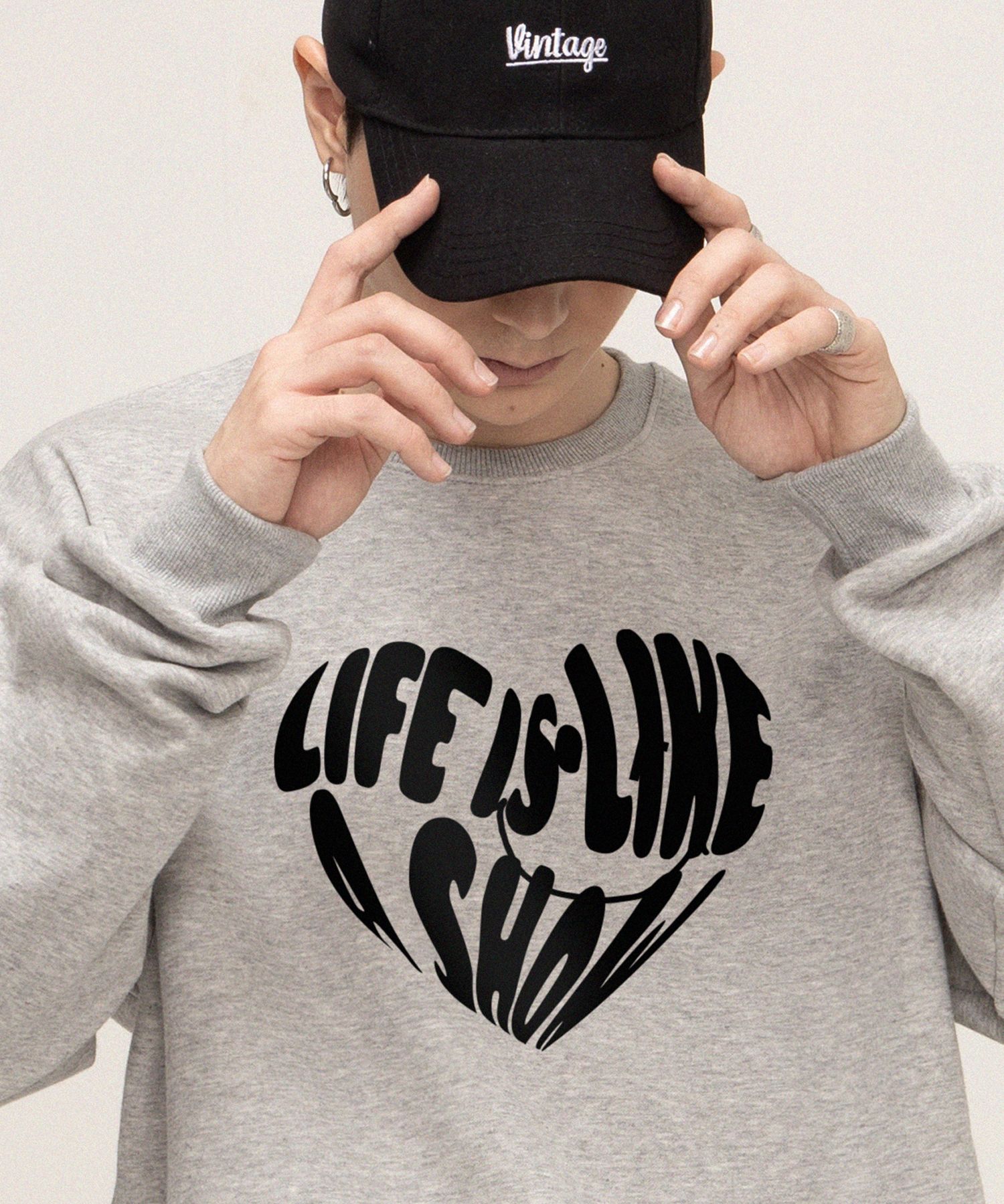 [GRAVER]★MULTI LIFE LOGO HEART SWEATSHIRT 11156686886215453695_2048.jpg?
