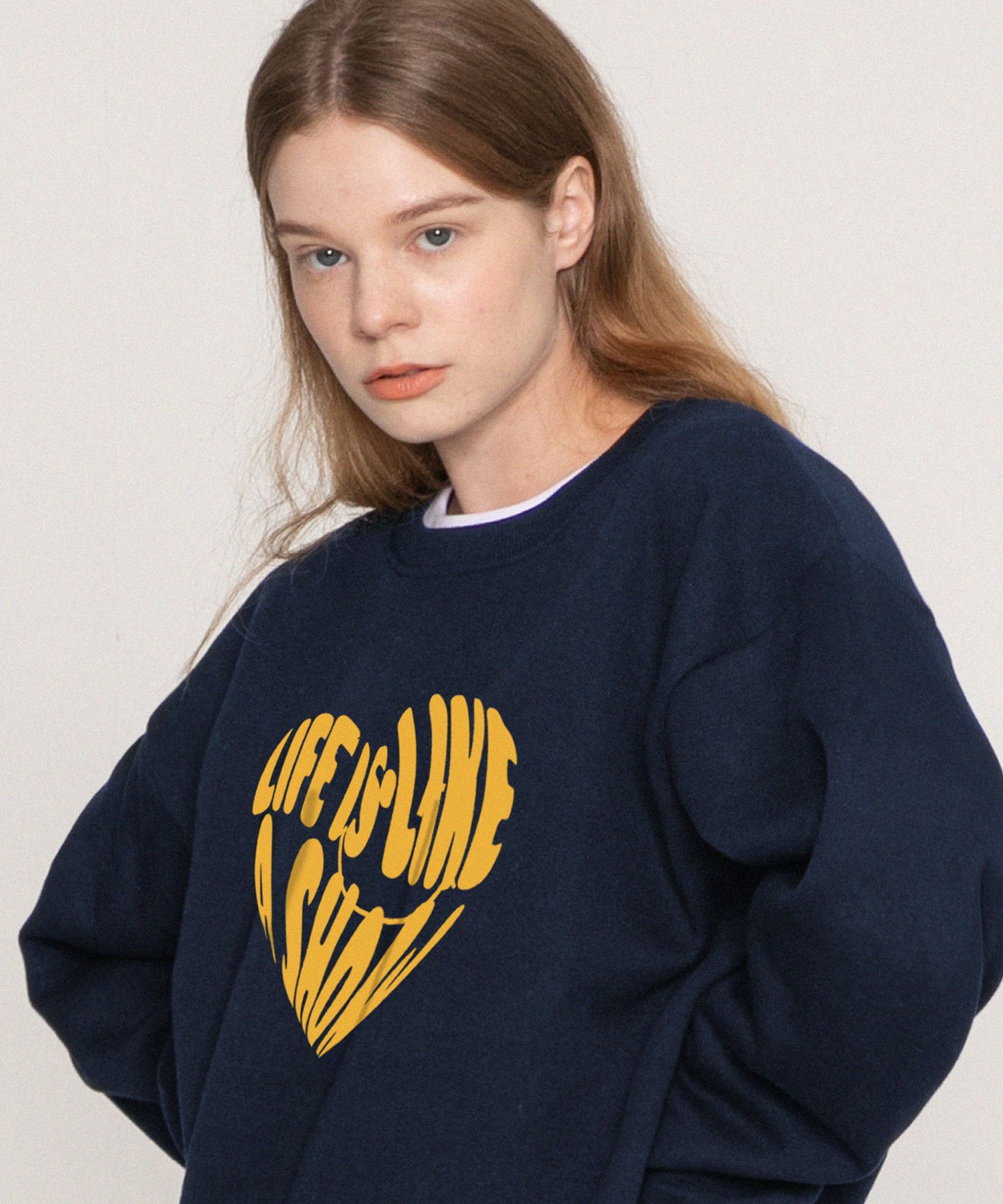[GRAVER]★BIG LIFE LOGO HEART SMILE SWEATSHIRT Big Life Logo Heart Smile Sweatshirt - GRAVER | 60% - Asian