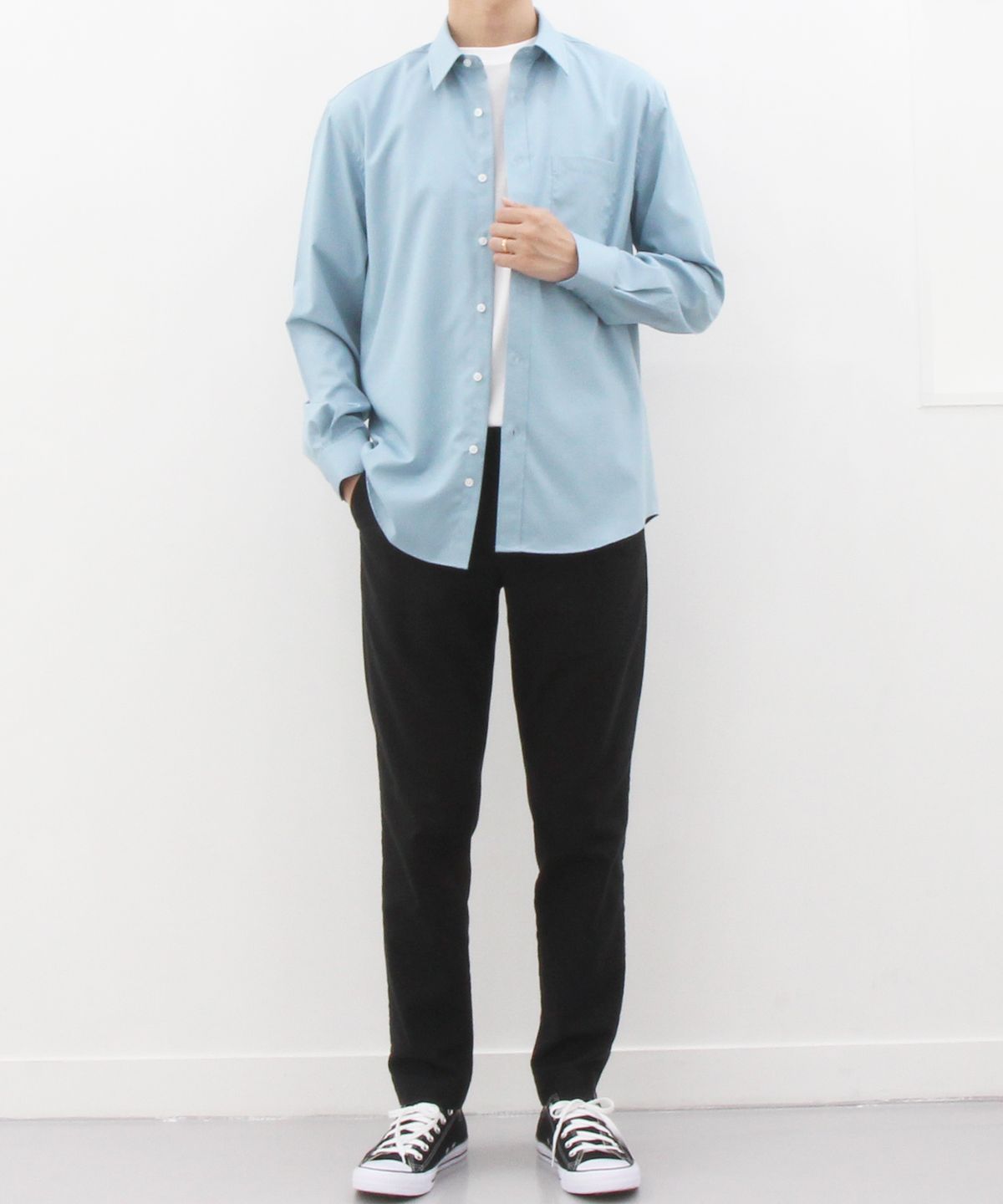 더셔츠스튜디오(THE SHIRTS STUDIO) 딥블루 세미 오버핏 스판 솔리드 셔츠