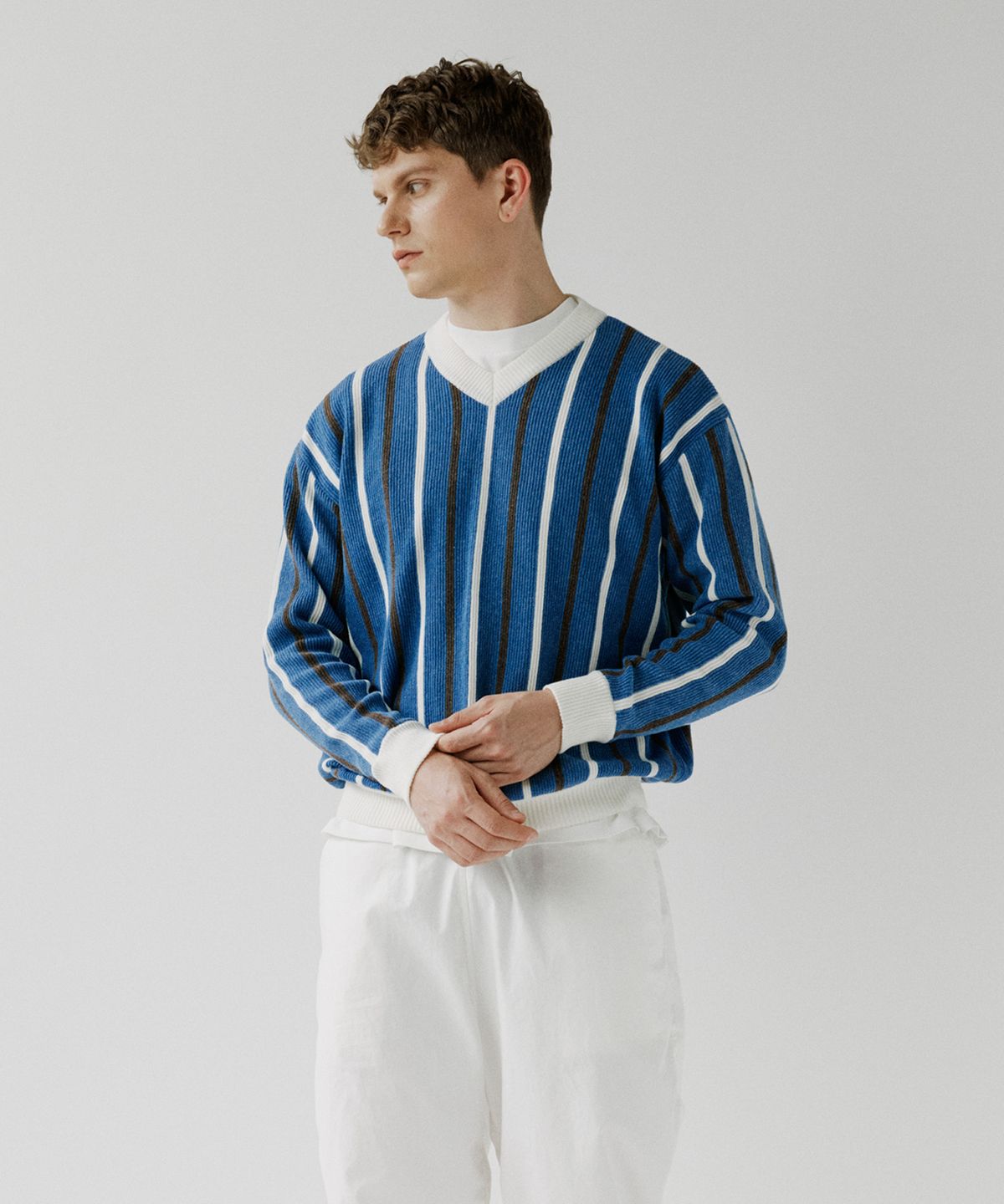 아웃 오브 트렁크(OUT OF TRUNK) Vertical Stripe Knit (Man)