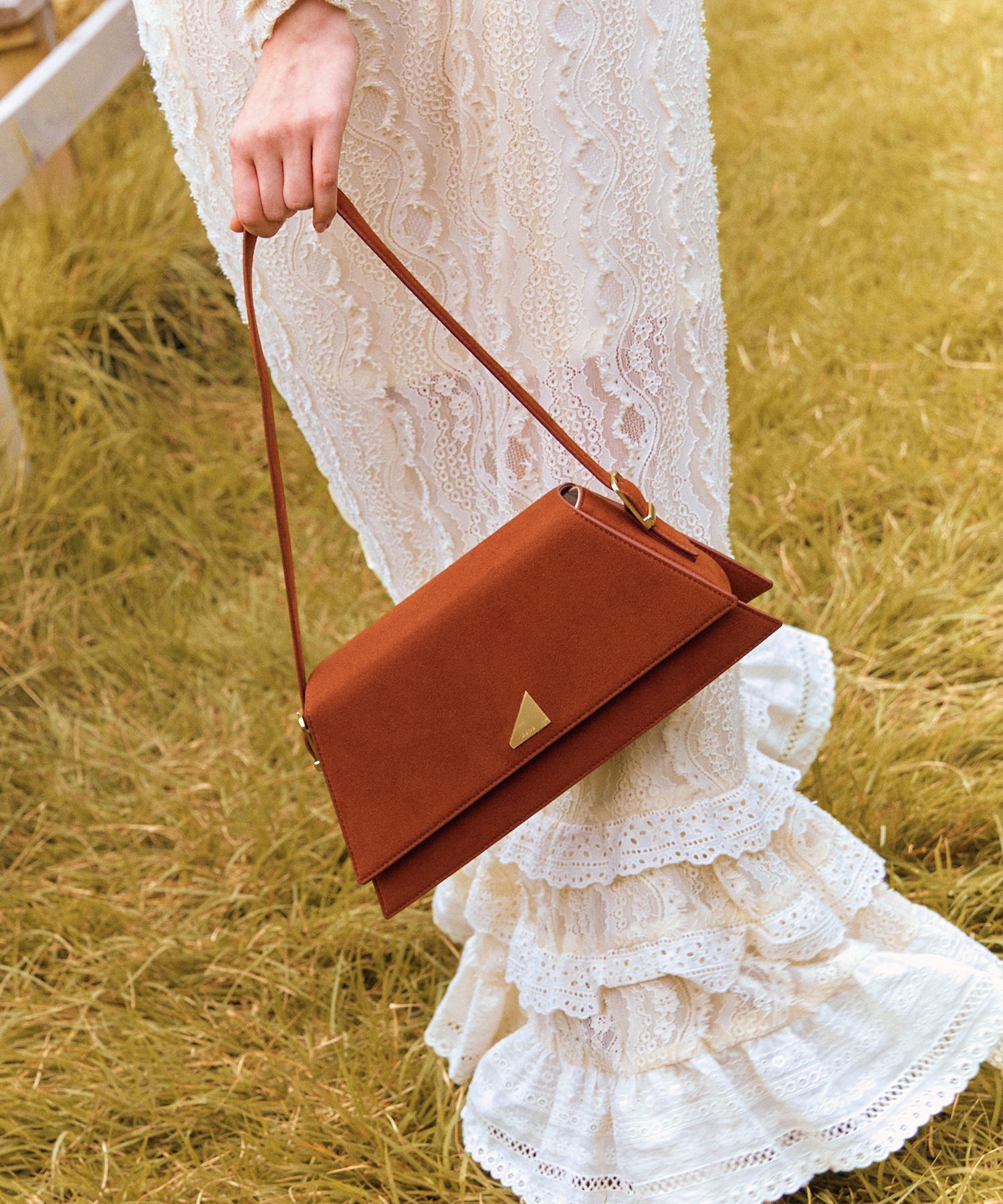 ☆送料・関税込☆BBYB★Miu Suede Shoulder Bag★バッグ★ MUSINSA | BBYB Miu Suede Shoulder Bag (Friar Brown)