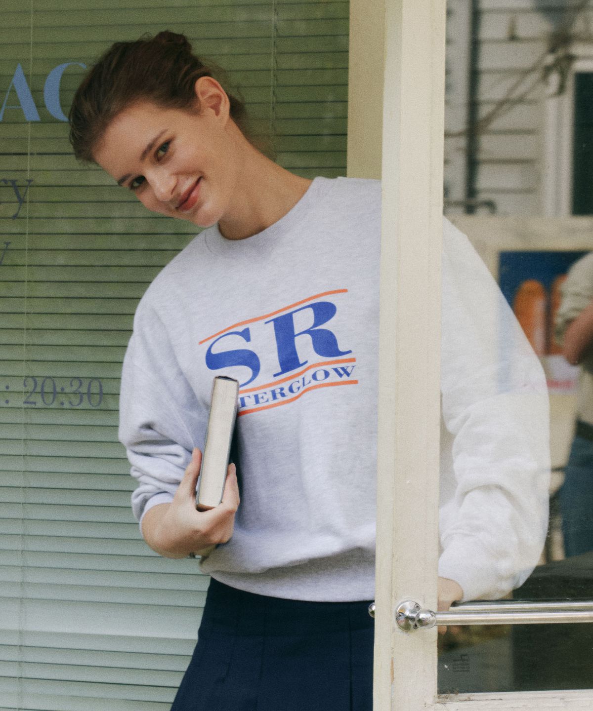 쏘이르(SO IR) SR SWEATSHIRT - LIGHT GREY(BLUE+ORANGE)