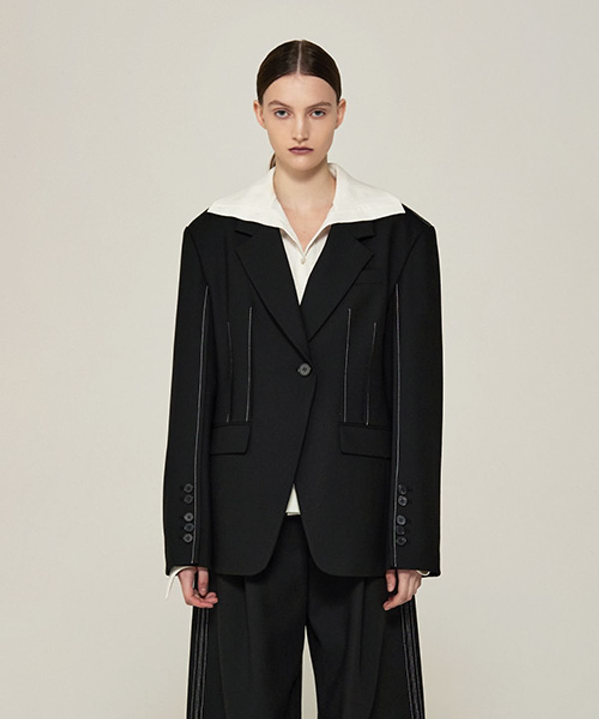 아바몰리(AVA MOLLI) Stitch Dart Jacket (BLACK)