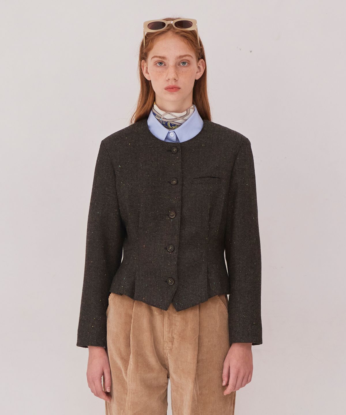 바이탈싸인(VITALSIGN) [LINE] Waist Tuck Crop Jacket (Brown)