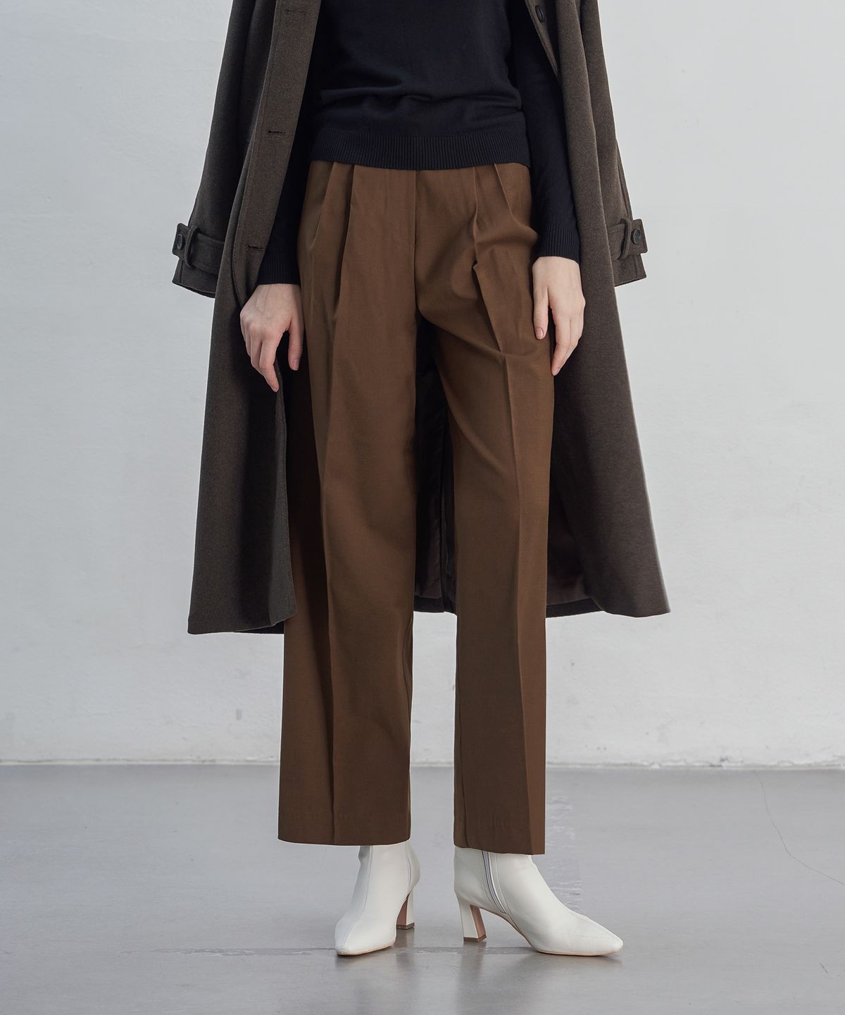 줄리아페페(JULIAPEPE) Signature Wool Semi Wide Slacks (Brown)