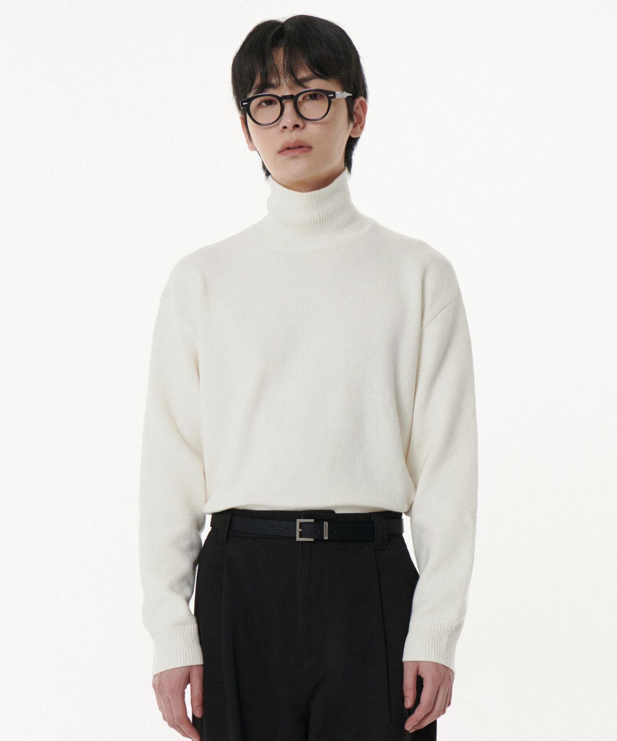 무신사 스탠다드(MUSINSA STANDARD) 오버사이즈 터틀 넥 니트 [크림]