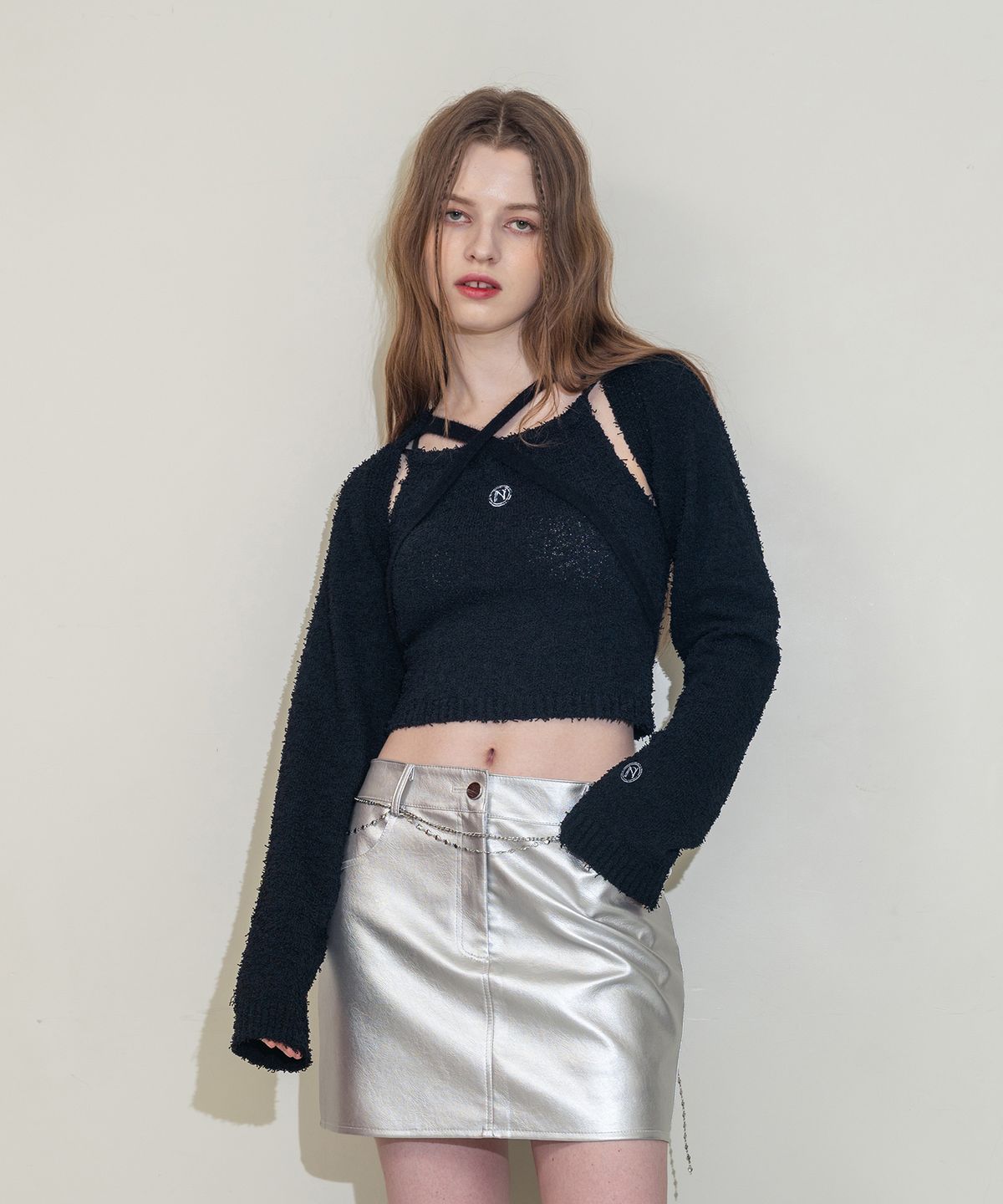 언유주얼 노말(UNUSUALNORMAL) MANDY SHOULDER  KNIT _ BLACK