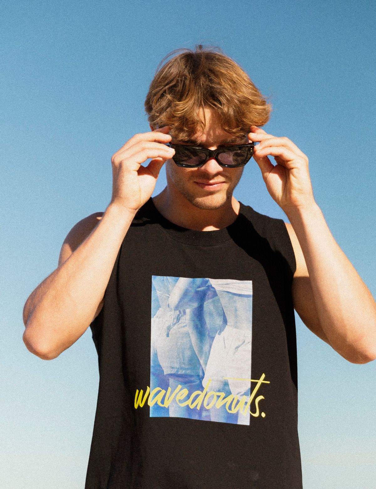 웨이브도넛(WAVEDONUTS) SYDNEY SLEEVELESS T-SHIRTS_BLACK