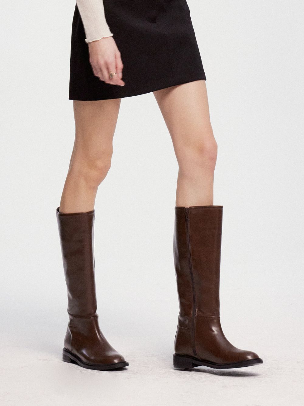 MUSINSA | KOMOREBI MUSEUM Handmade Wide Classic Long Boots