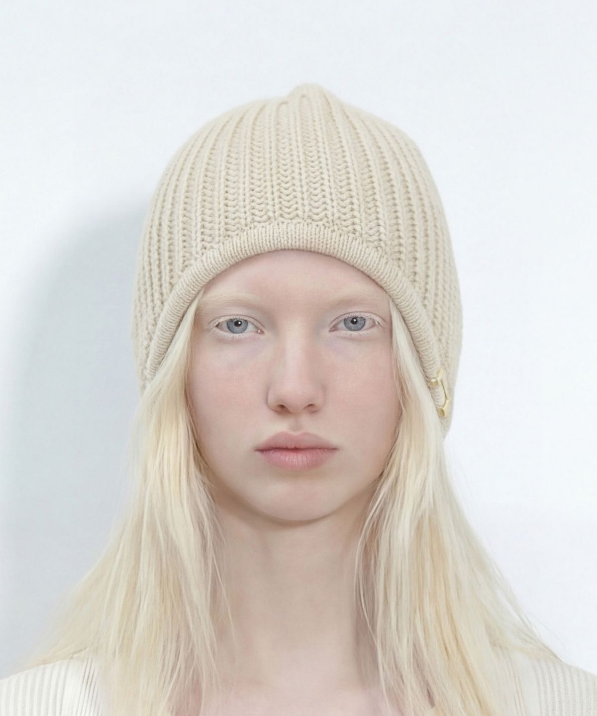 언더컨트롤 스튜디오(UNDERCONTROL STUDIO) 바라클라바 겨울 비니 EAR FLAP BEANIE / SOLID A / CREAM
