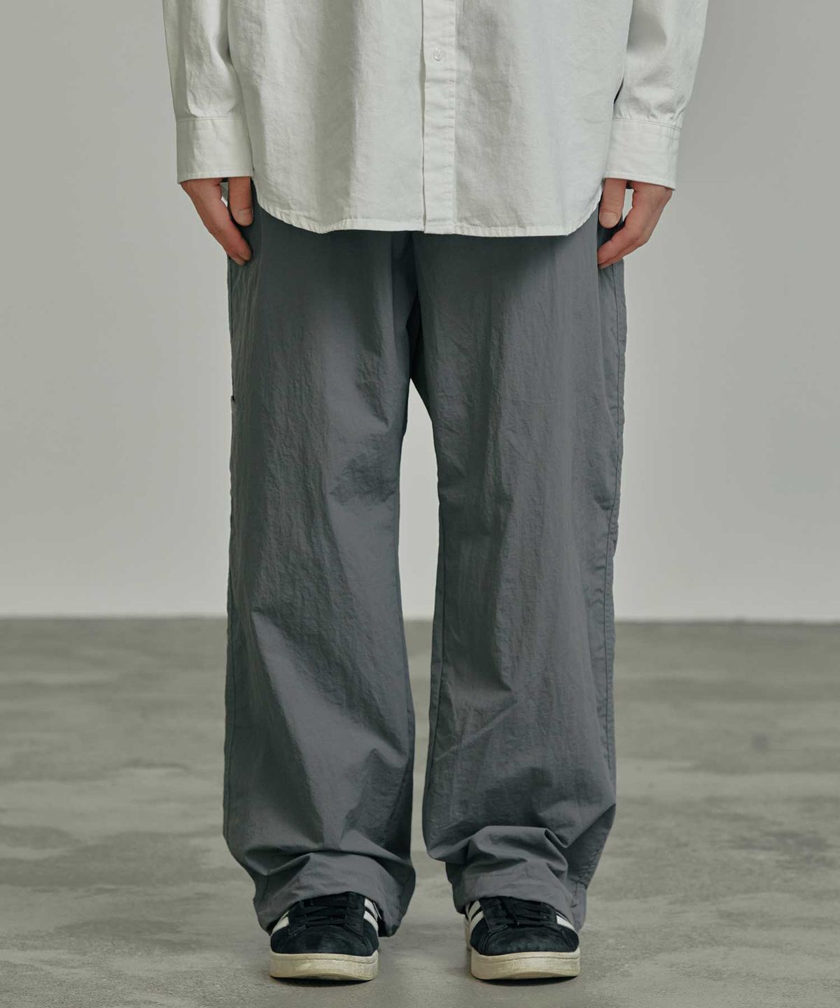 널(NUL) Nylon Lip Pocket Wide Pants_Charcoal Grey