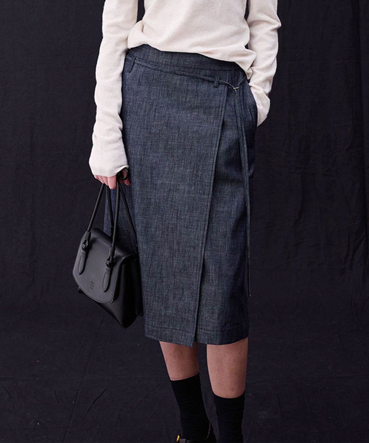 위메농(OUI MAIS NON) Raw denim skirts