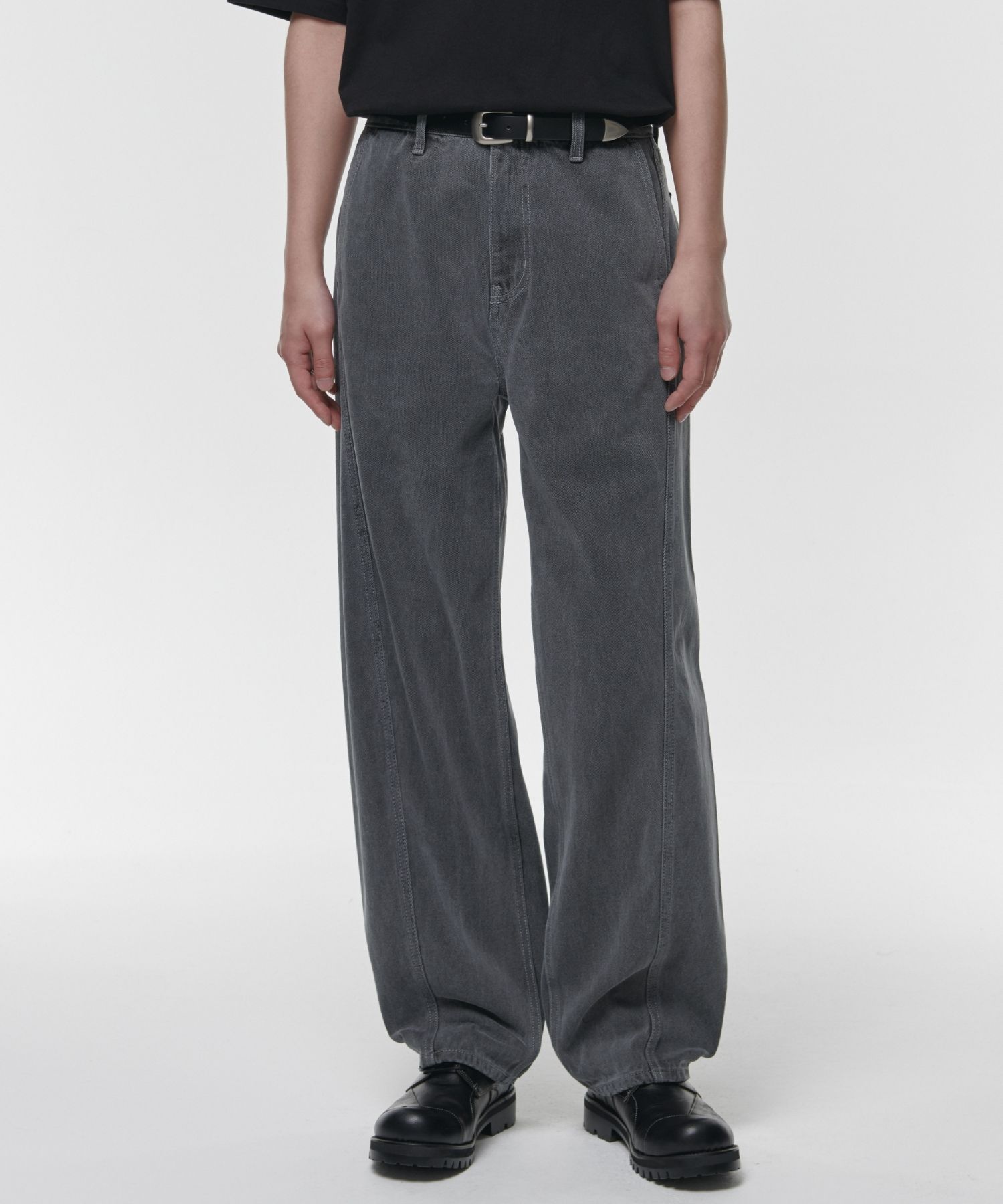 MUSINSA | MUSINSA STANDARD Twisted Semi Balloon Denim Pants