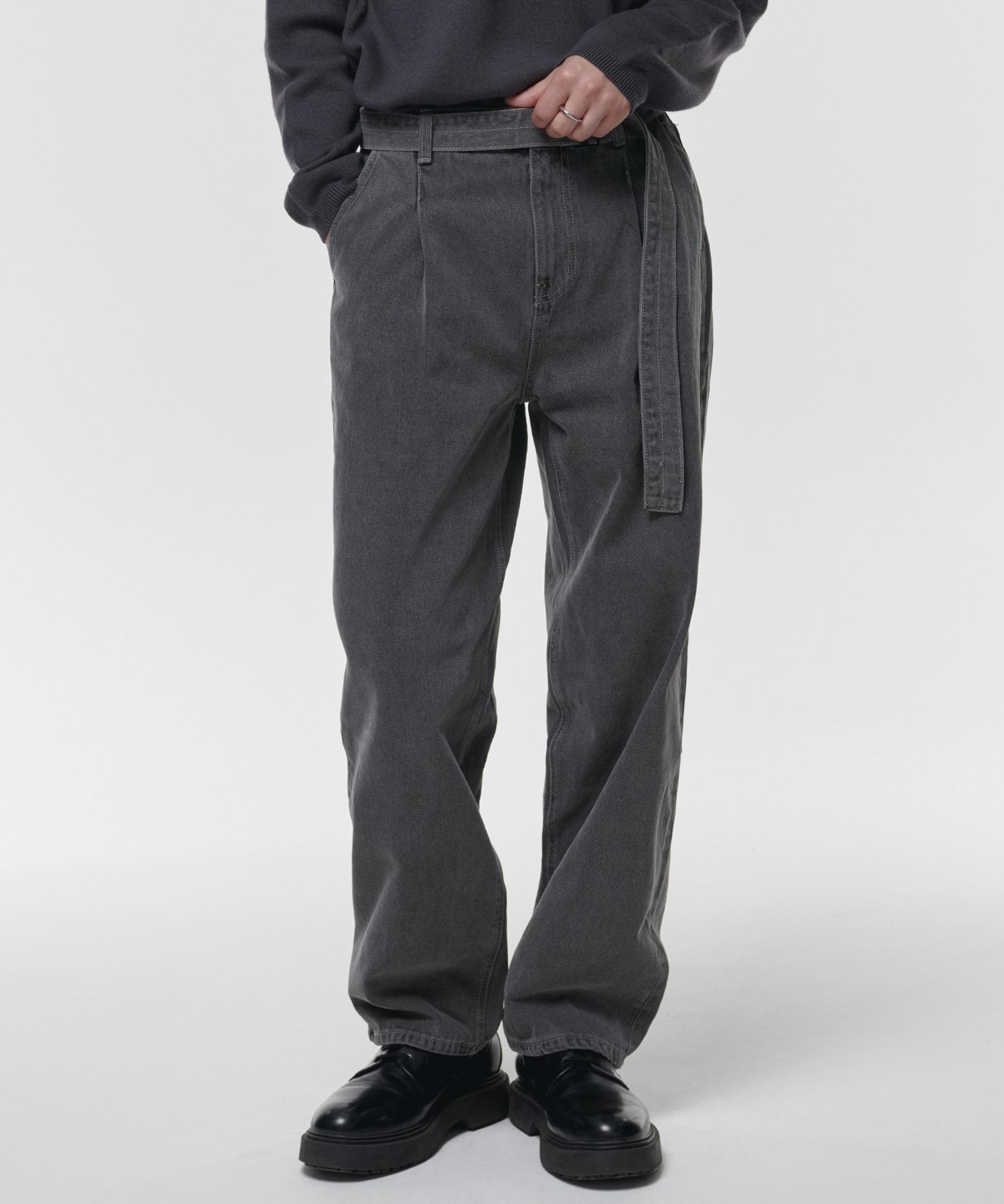 ★MUSINSA STANDARD★ Belted semi balloon denim pants grey MM MUSINSA | MUSINSA STANDARD Belted Semi Balloon Denim Pants