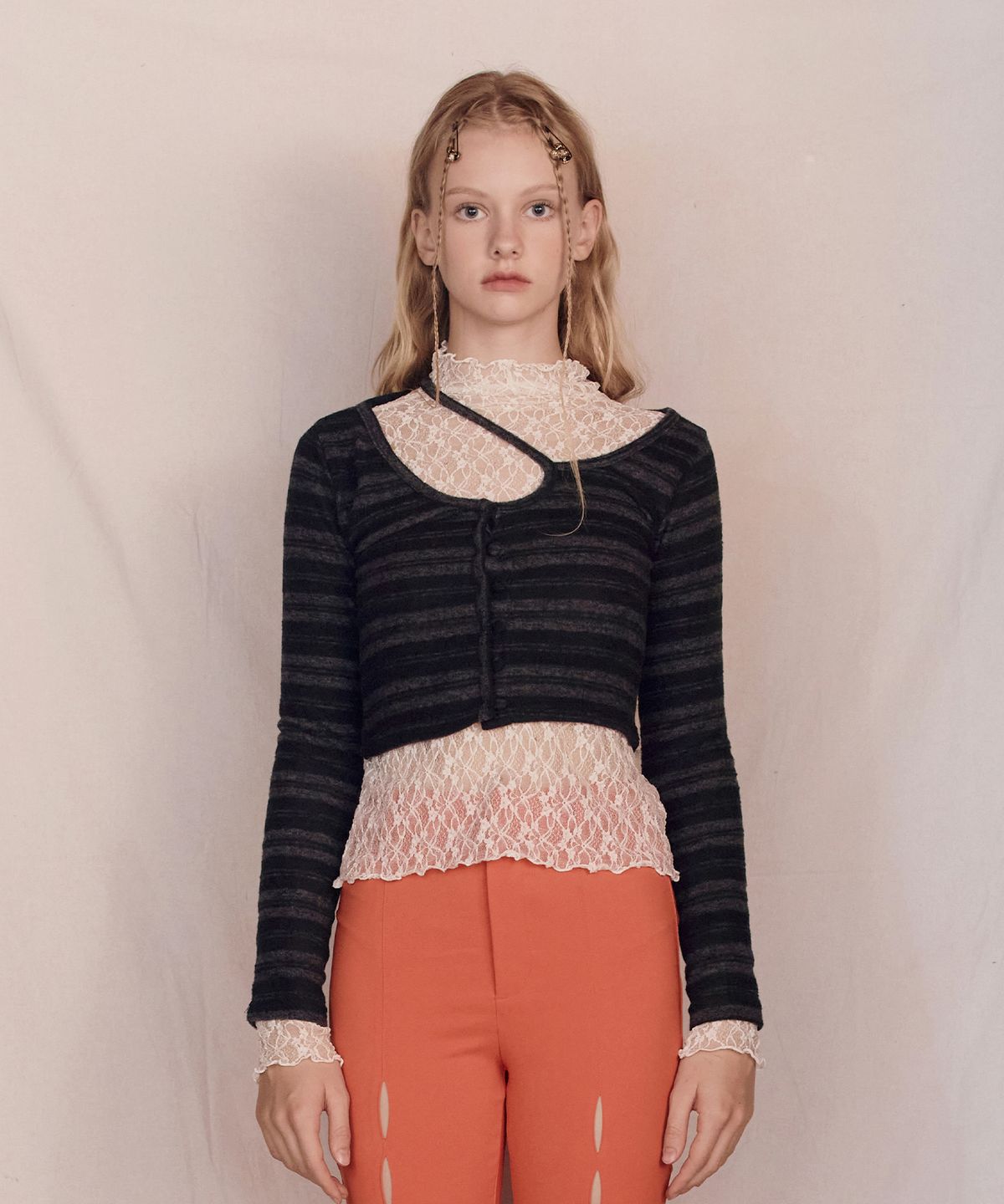 파베르핑거(FABER FINGER) Cross Line Crop Knit (Black)