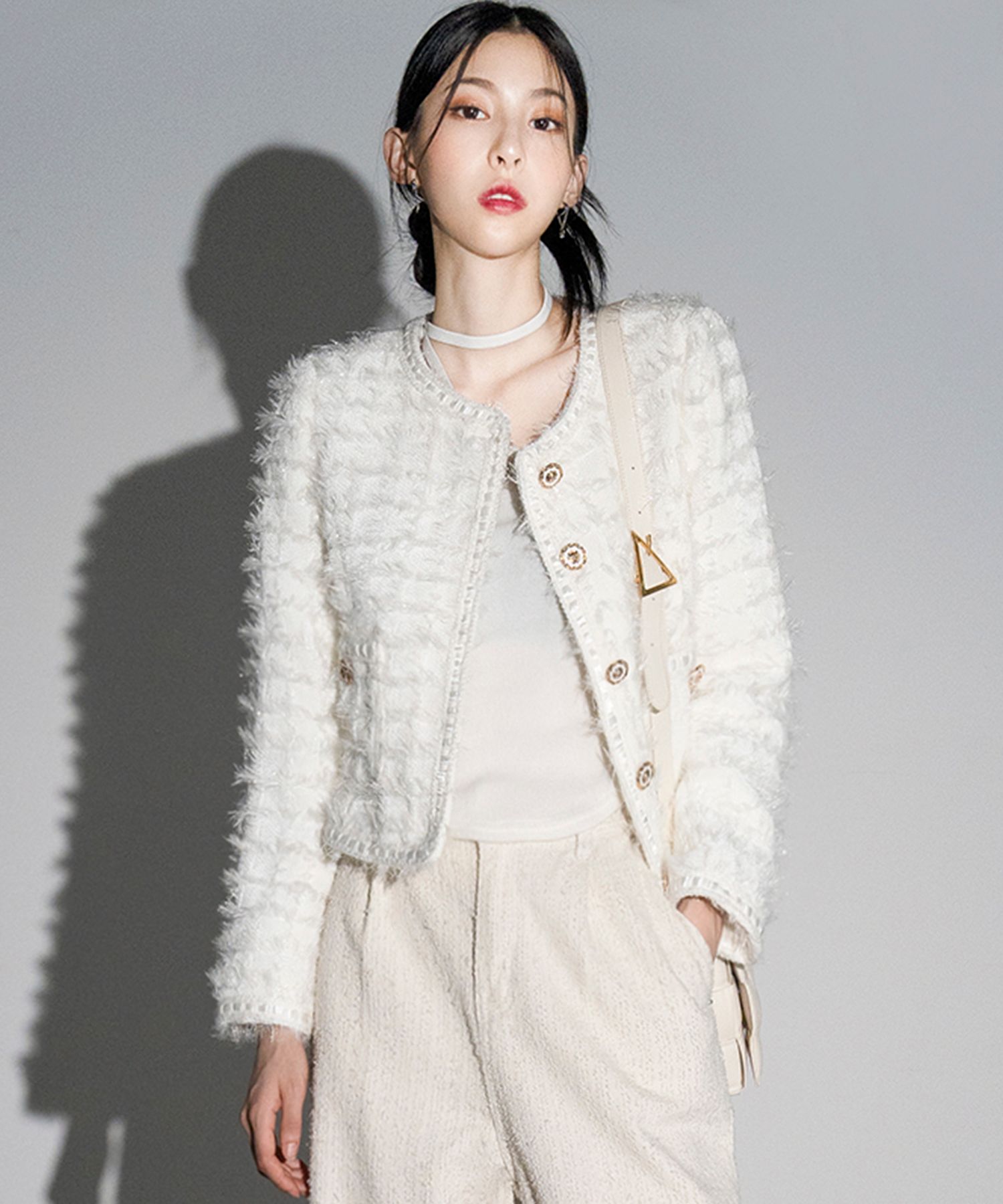AVANDRESS★韓国★人気★TWEED CROPPED JACKET /追跡あり MUSINSA公式 | AVANDRESS WHITE TWEED CROPPED JACKET